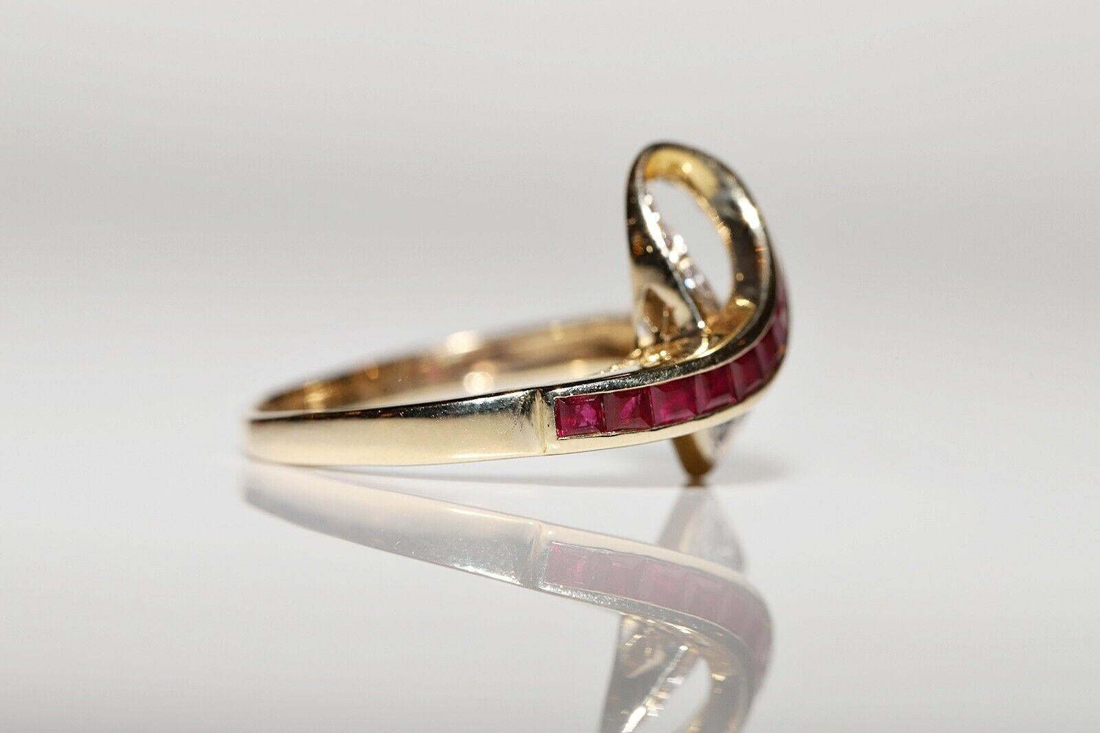 Vintage Circa 1970s 14k Gold Natural Diamond And Caliber Ruby Decorated Ring In Good Condition For Sale In Fatih/İstanbul, 34