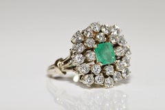 Vintage Circa 1970s 14k Gold Natural Diamond And Emerald Decorated Ring