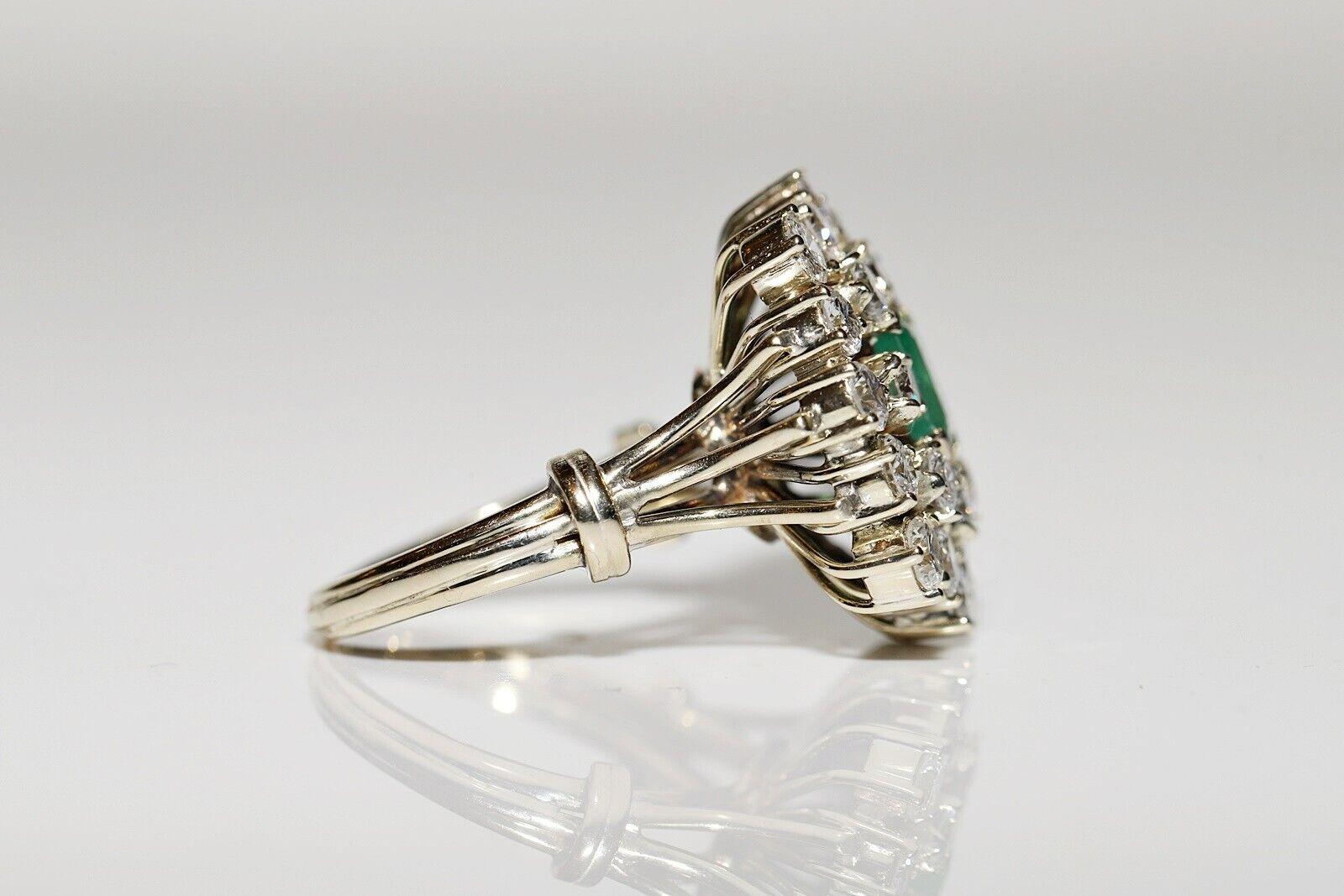 Retro Vintage Circa 1970s 14k Gold Natural Diamond And Emerald Decorated Ring For Sale