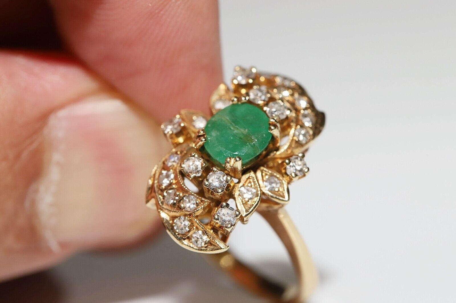 Women's Vintage Circa 1970s 14k Gold Natural Diamond And Emerald Decorated Ring  For Sale