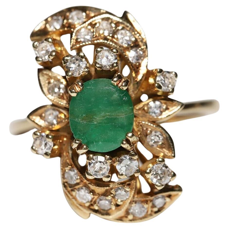 Vintage Circa 1970s 14k Gold Natural Diamond And Emerald Decorated Ring 