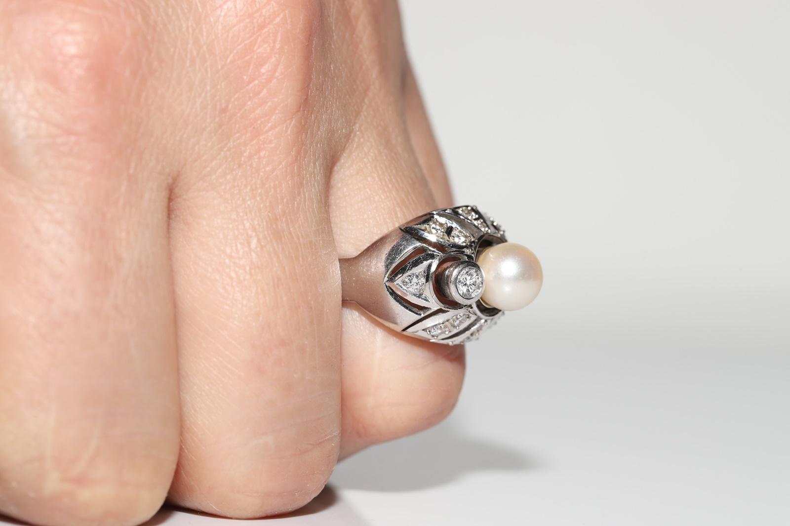 Vintage Circa 1970er Jahre 14k Gold Natürlicher Diamant und Perle Dekorierter Ring im Angebot 8