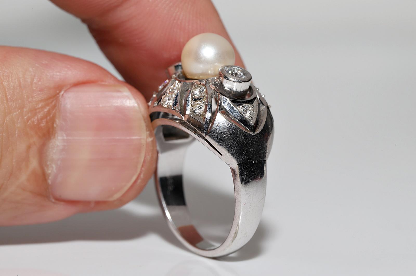 Vintage Circa 1970er Jahre 14k Gold Natürlicher Diamant und Perle Dekorierter Ring Damen im Angebot