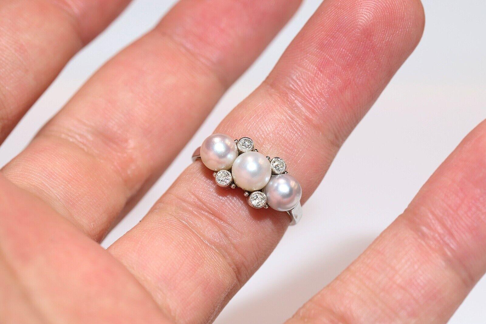 Vintage Circa 1970s 14k Gold Natural Diamond And Pearl Ring For Sale 2