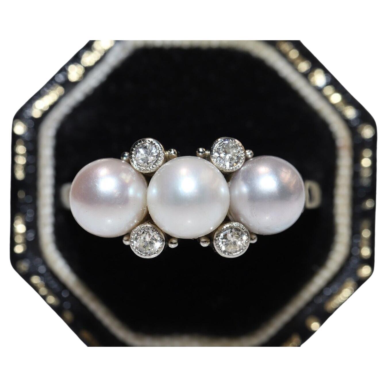 Vintage Circa 1970s 14k Gold Natural Diamond And Pearl Ring For Sale