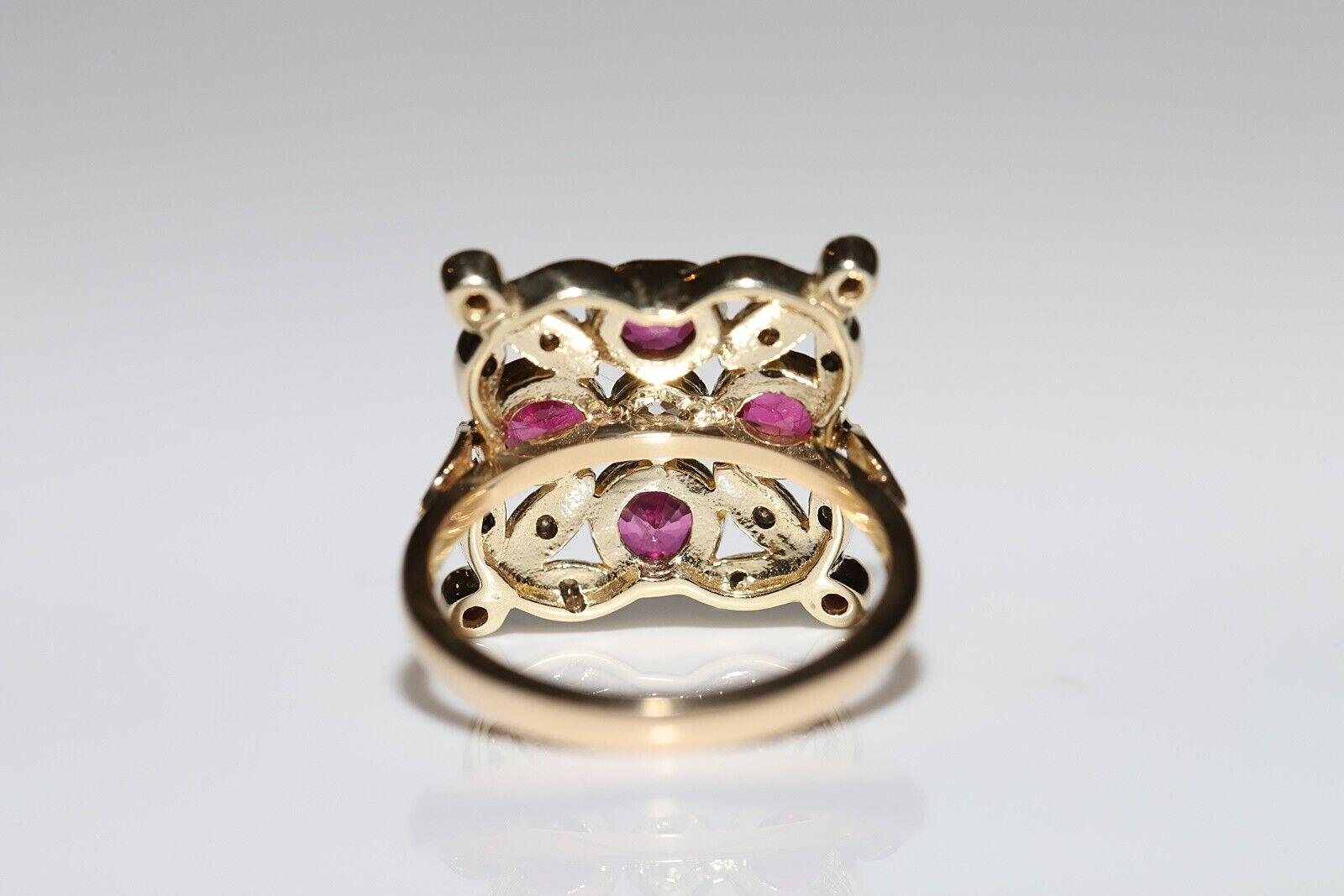 Anello da cocktail decorato con diamanti naturali e rubini in oro 14k, CIRCA ANNI 70 in vendita 5
