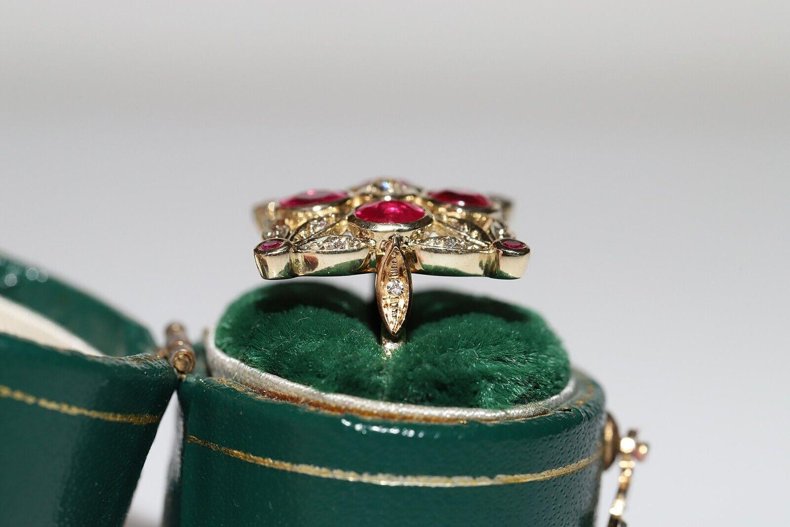 Taglio brillante Anello da cocktail decorato con diamanti naturali e rubini in oro 14k, CIRCA ANNI 70 in vendita