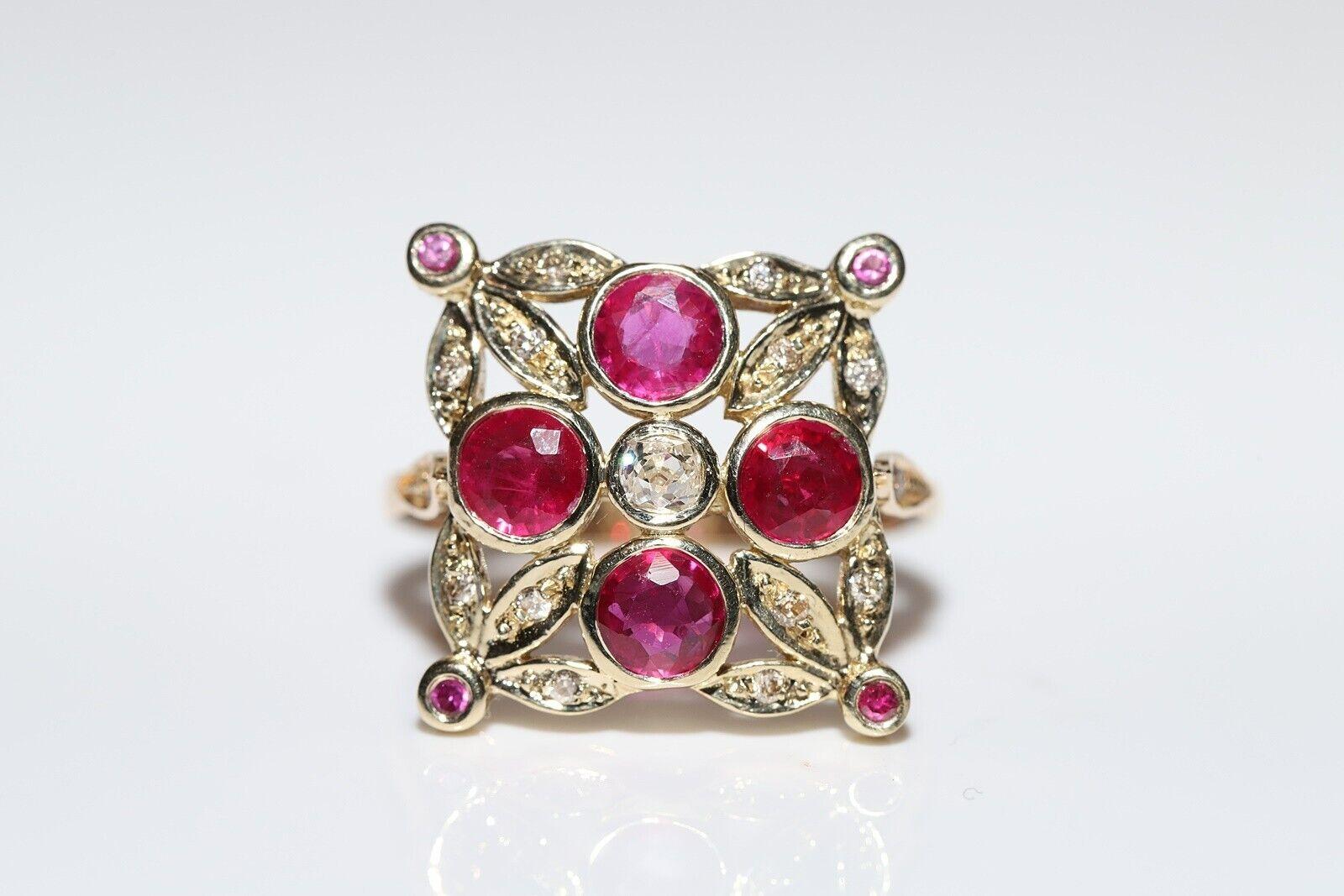 Anello da cocktail decorato con diamanti naturali e rubini in oro 14k, CIRCA ANNI 70 In condizioni buone in vendita a Fatih/İstanbul, 34