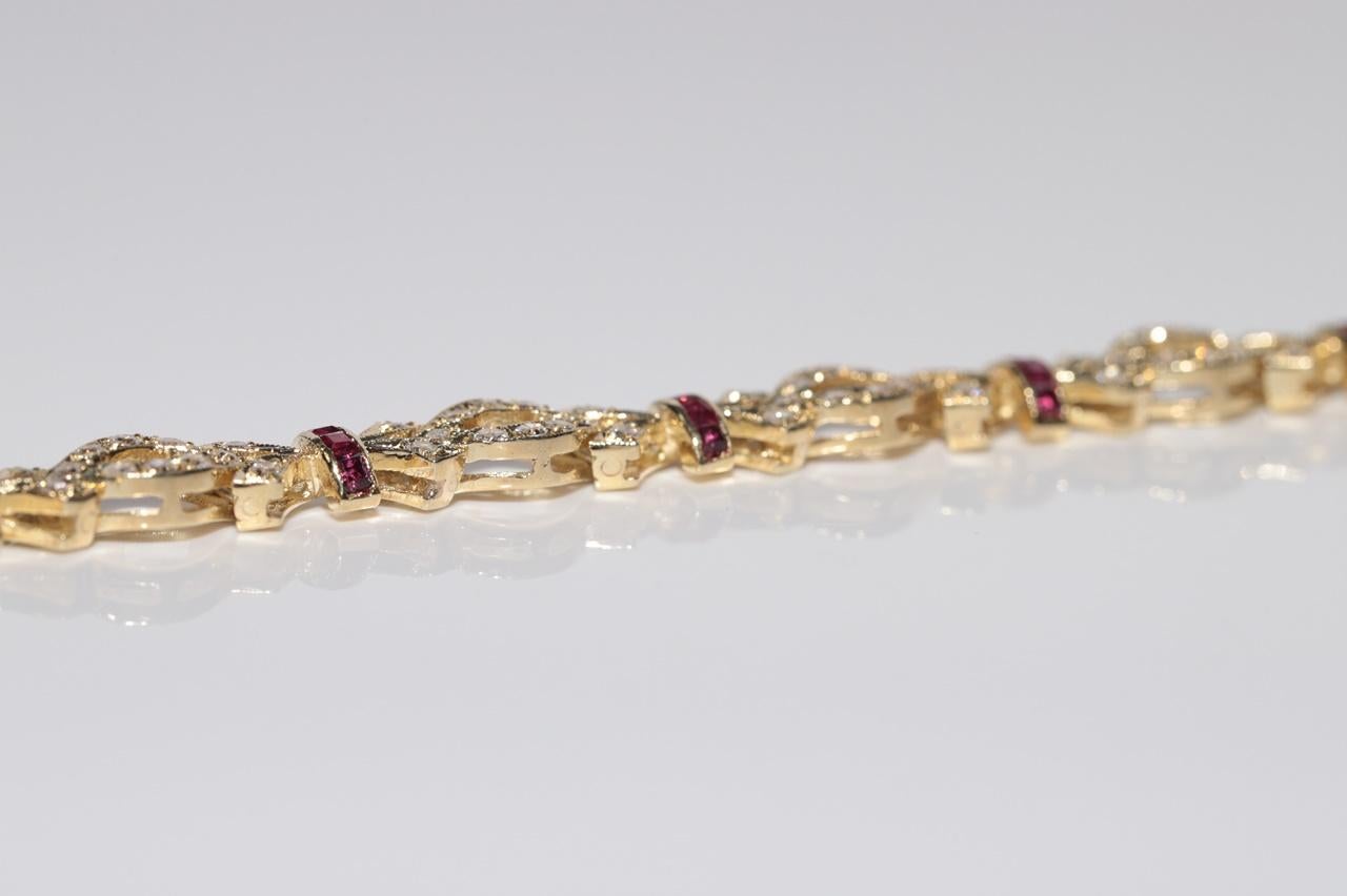 Vintage Circa 1970er Jahre 14k Gold natürlicher Diamant und Rubin verziertes hübsches Armband im Angebot 12