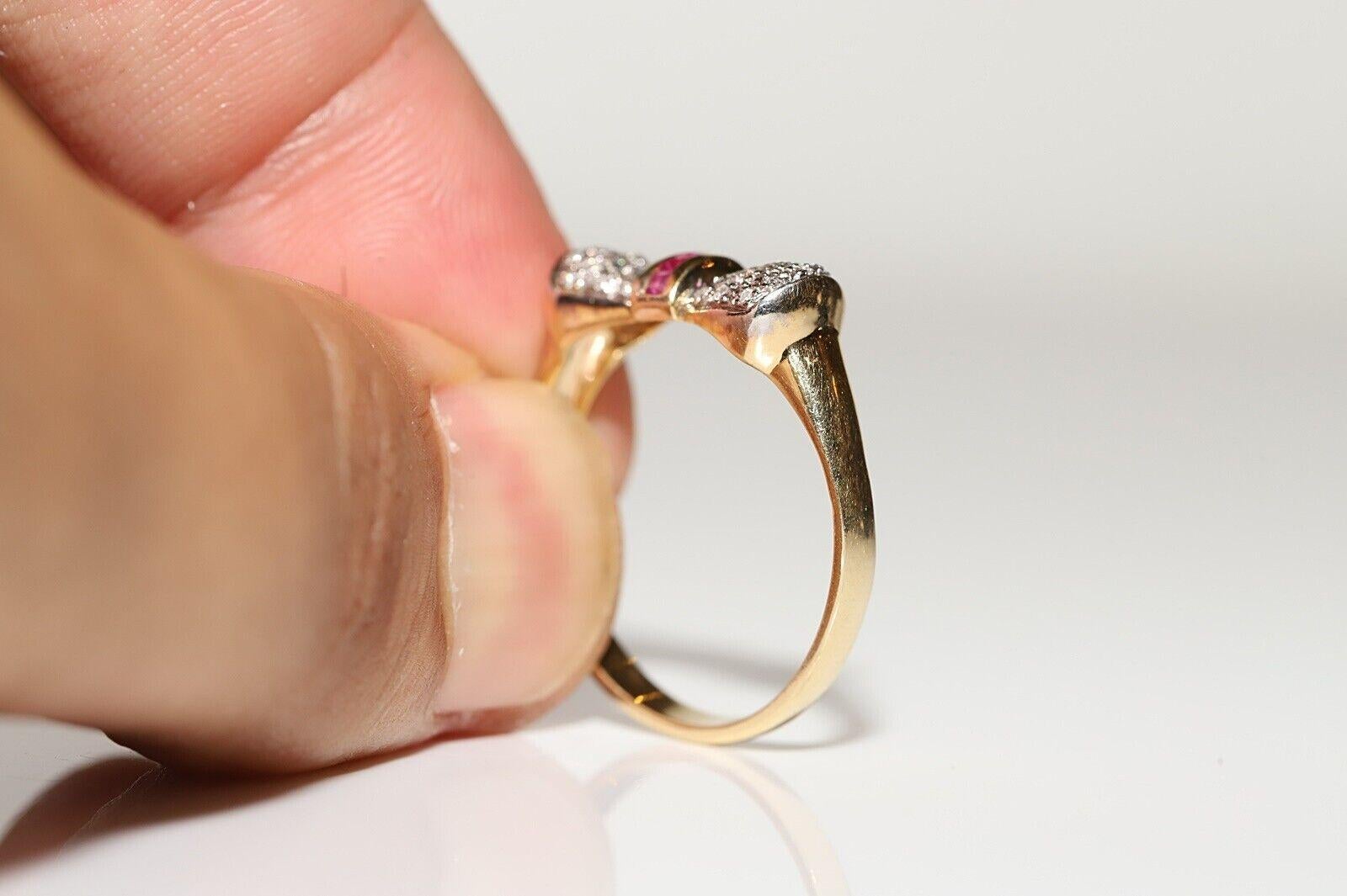 Vintage Circa 1970s 14k Gold Natural Diamond And Ruby Decorated Ring  For Sale 4