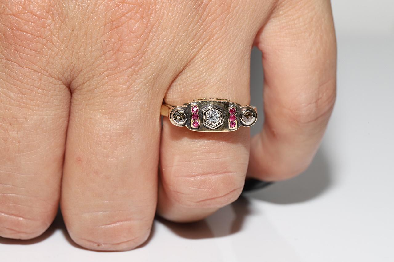 Anello decorato con diamanti naturali e rubini in oro 14k, CIRCA ANNI 70 in vendita 12