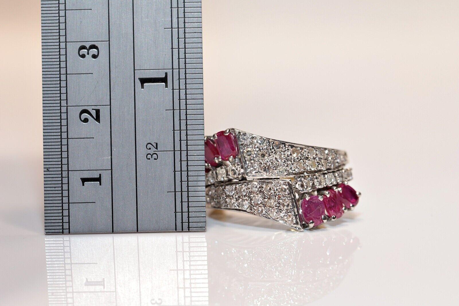 Vintage Circa 1970s 14k Gold Natural Diamond And Ruby Decorated Ring For Sale 3