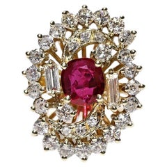 Bague vintage des années 1970 en or 14 carats décorée de diamants naturels et de rubis 