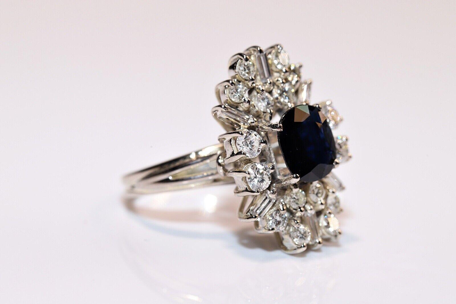In very good condition.
Total weight is 7.8 grams.
Total about is 1.10 ct Diamond.
Total about is  2.50 ct Sapphire.
The diamond is  has vs-s1 clarity and G-H color.
Ring size is US 8.75  (We offer free resizing)
The ringht is height 2.7 cm
We can