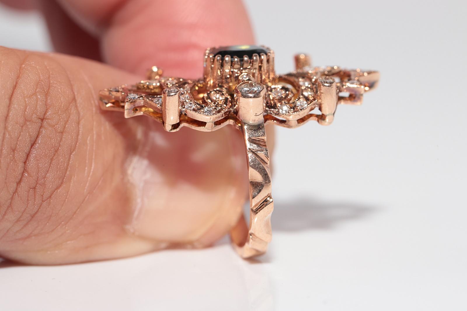 Vintage CIRCA 1970 Bague en or 14k diamant naturel et saphir Navette en vente 3