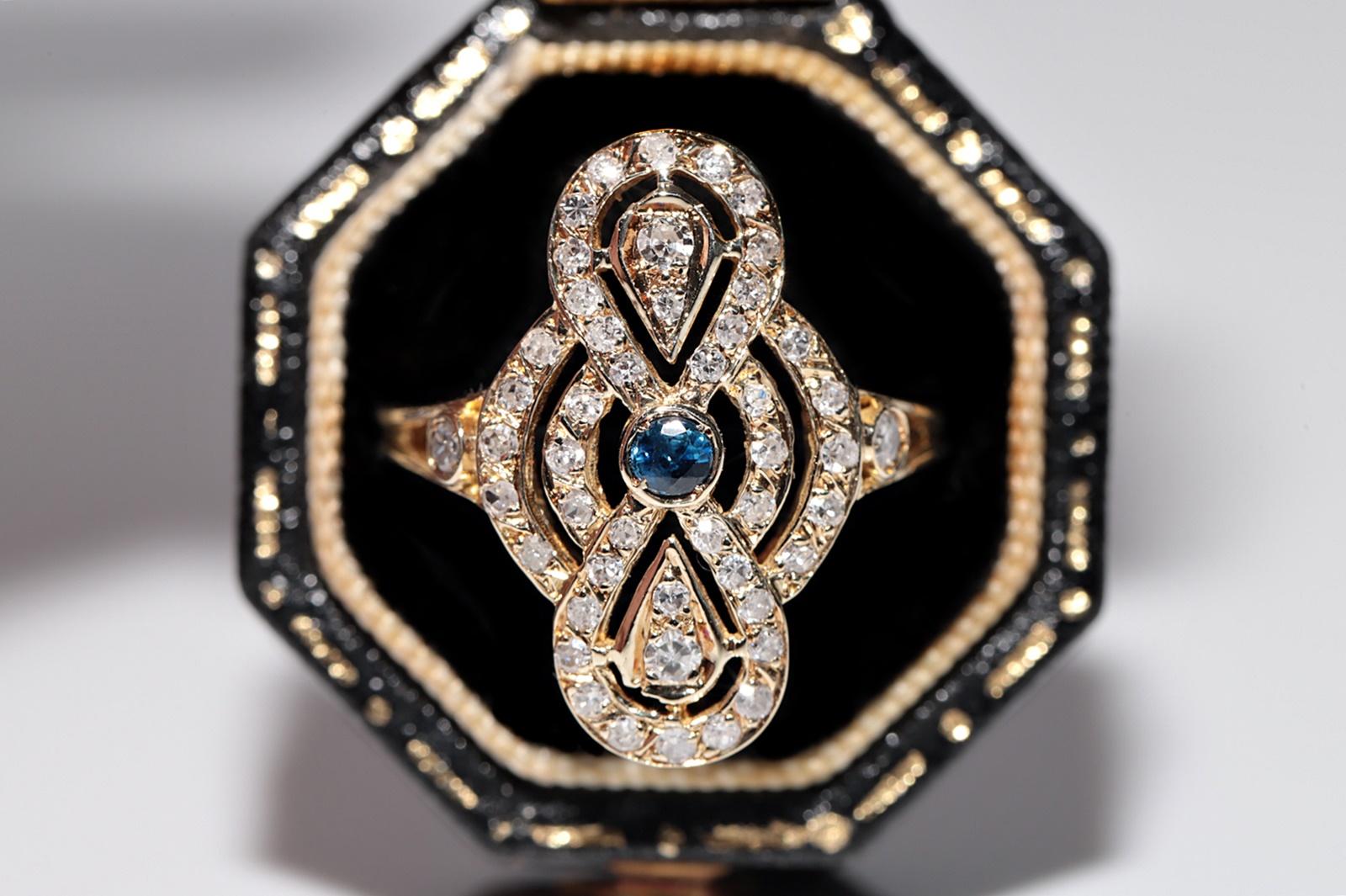 
In ottime condizioni.
Il peso totale è di 2,9 grammi.
Totalmente è un diamante da 1 ct.
Il diamante ha un colore H+I e una purezza vs-s1.
Totalmente è uno zaffiro da 0,08 carati.
La misura dell'anello è US 7.5
Possiamo realizzare qualsiasi