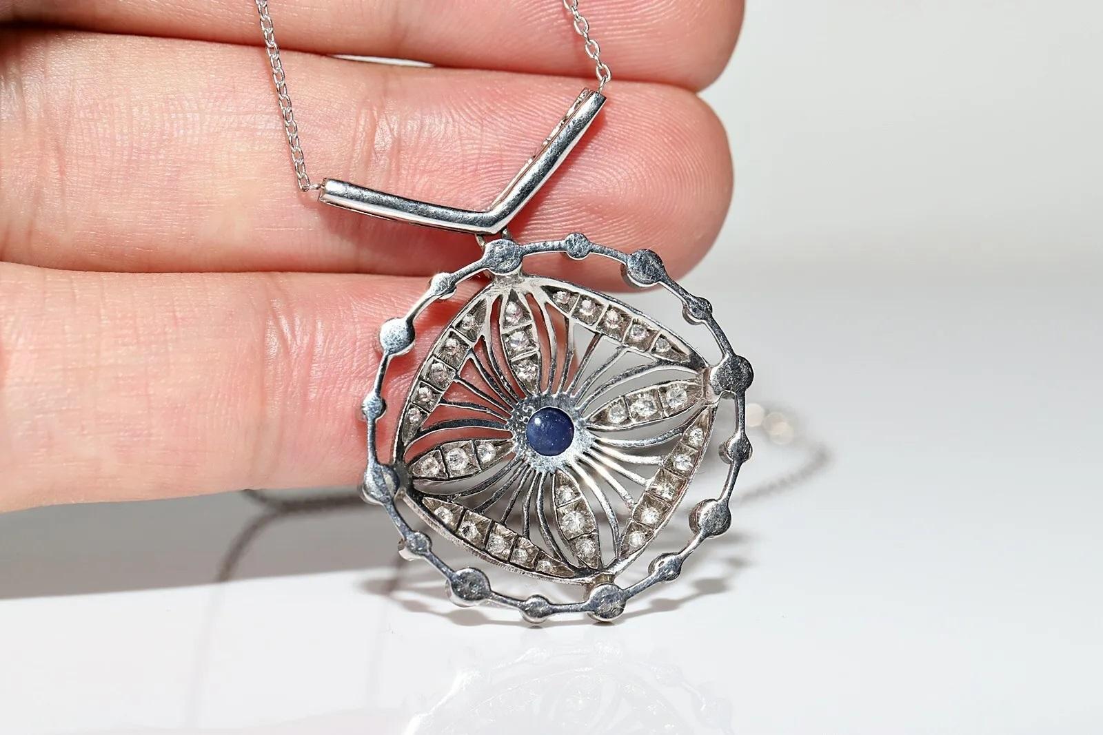 Taille brillant Collier pendentif vintage des années 1970 en or 14 carats avec diamants naturels et saphirs en vente