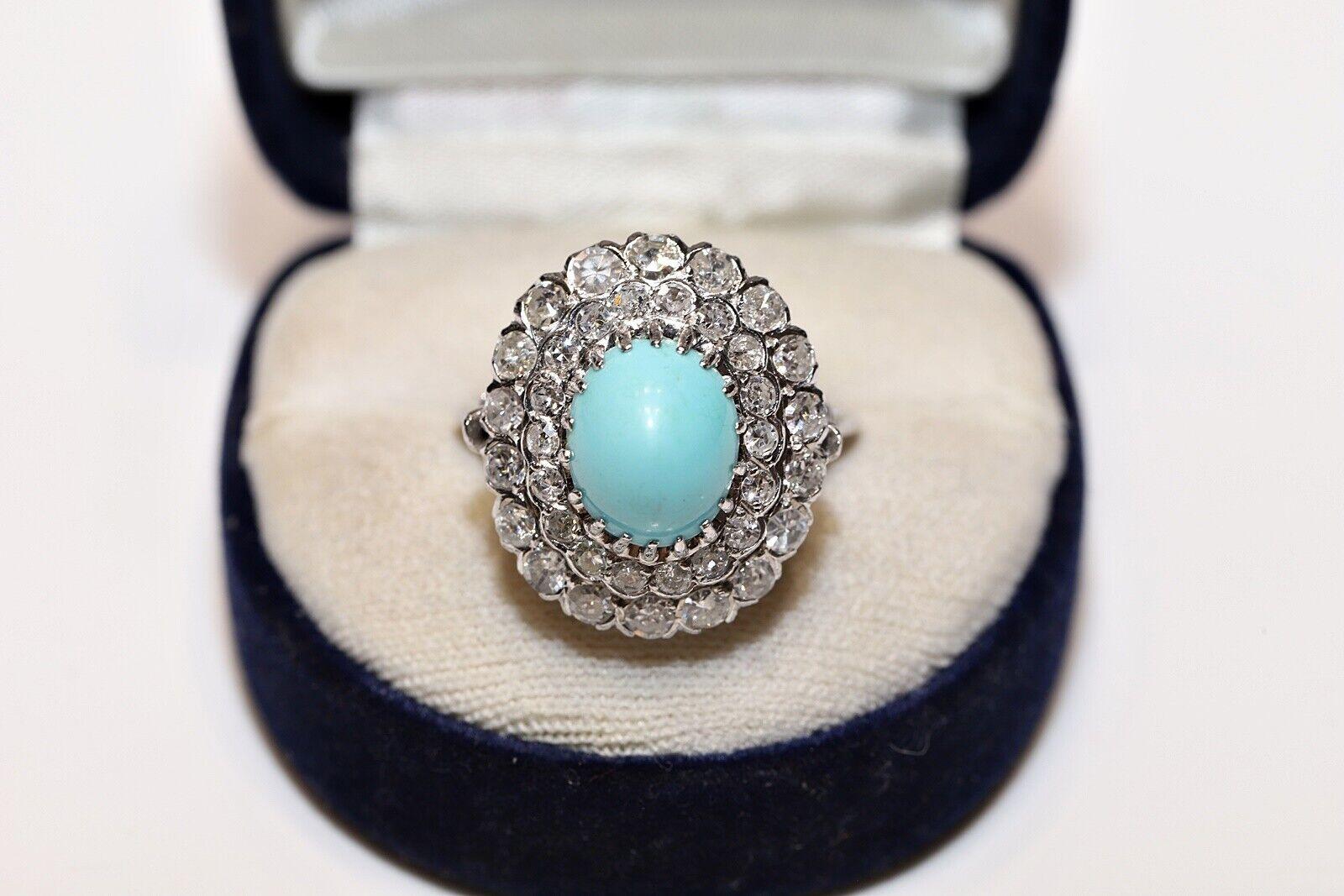 Vintage Circa 1970s 14k Gold Natural Diamond And Turquoise Decorated Ring For Sale 3