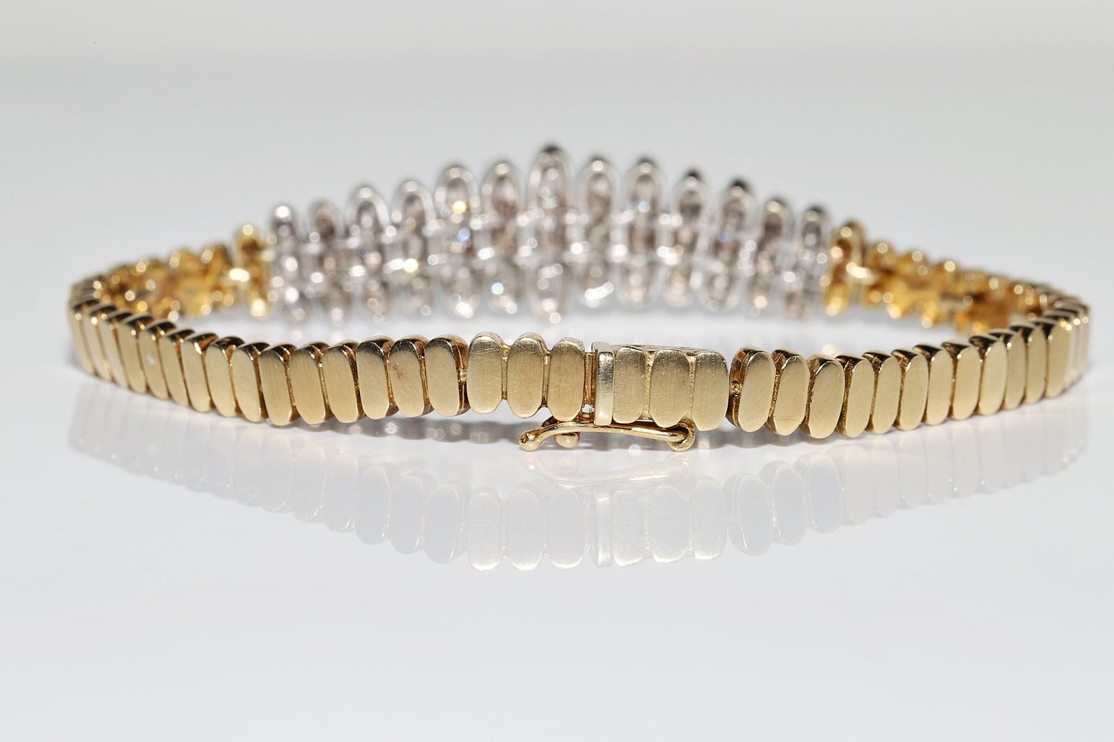 Vintage Circa 1970s 14k Gold Natural Diamond Decorated Amazing Bracelet For Sale 4
