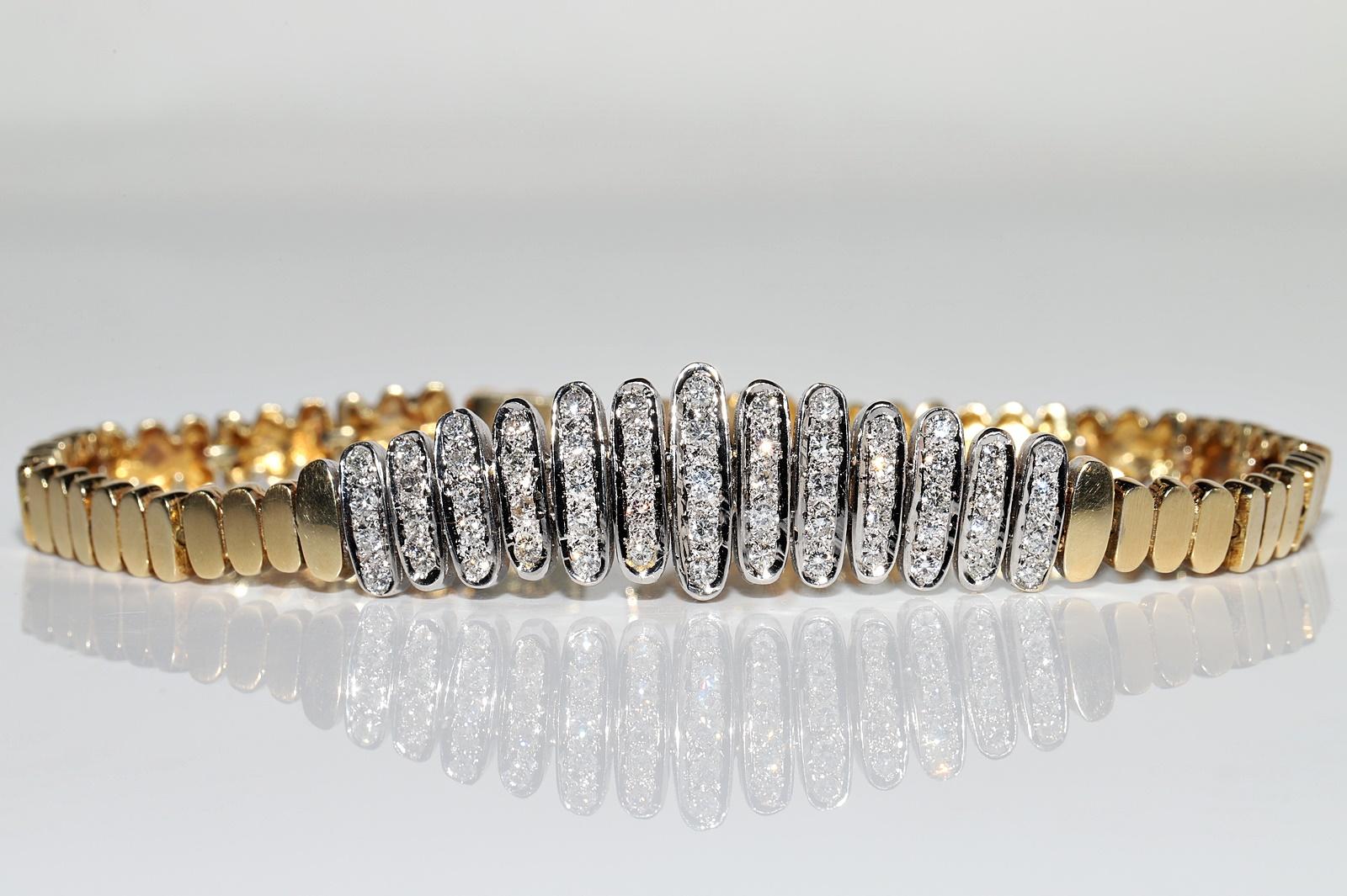 Vintage Circa 1970s 14k Gold Natural Diamond Decorated Amazing Bracelet In Good Condition For Sale In Fatih/İstanbul, 34
