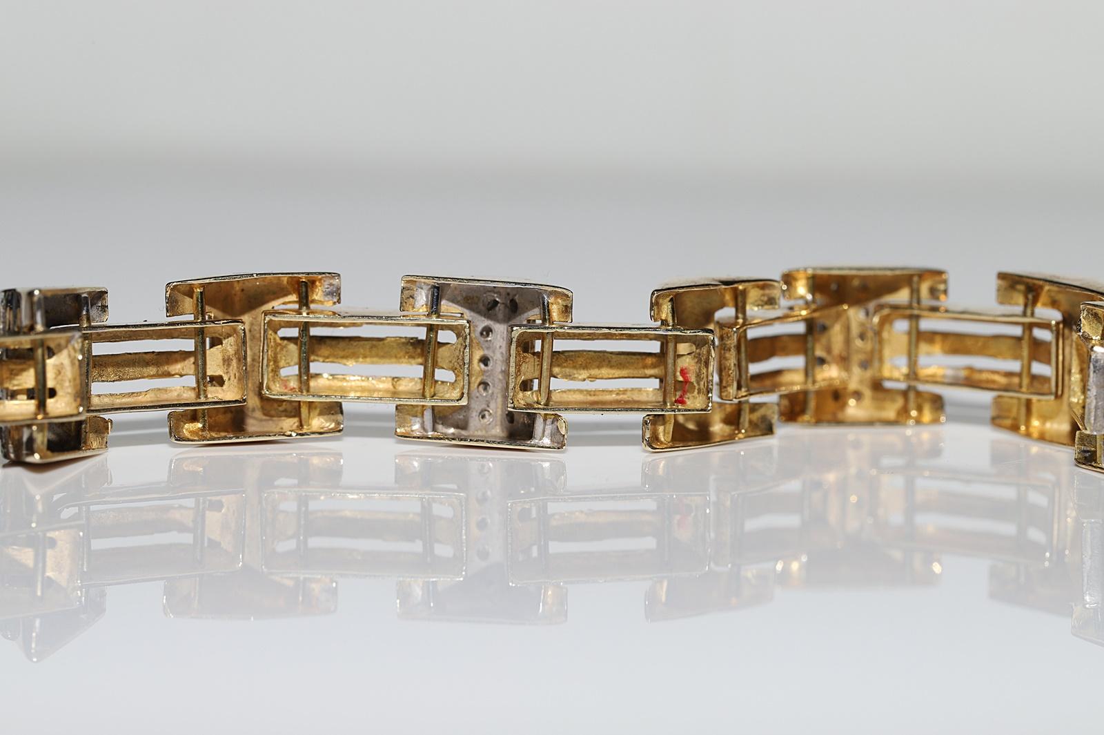 Vintage Circa 1970s 14k Gold Natural Diamond Decorated Bracelet For Sale 5