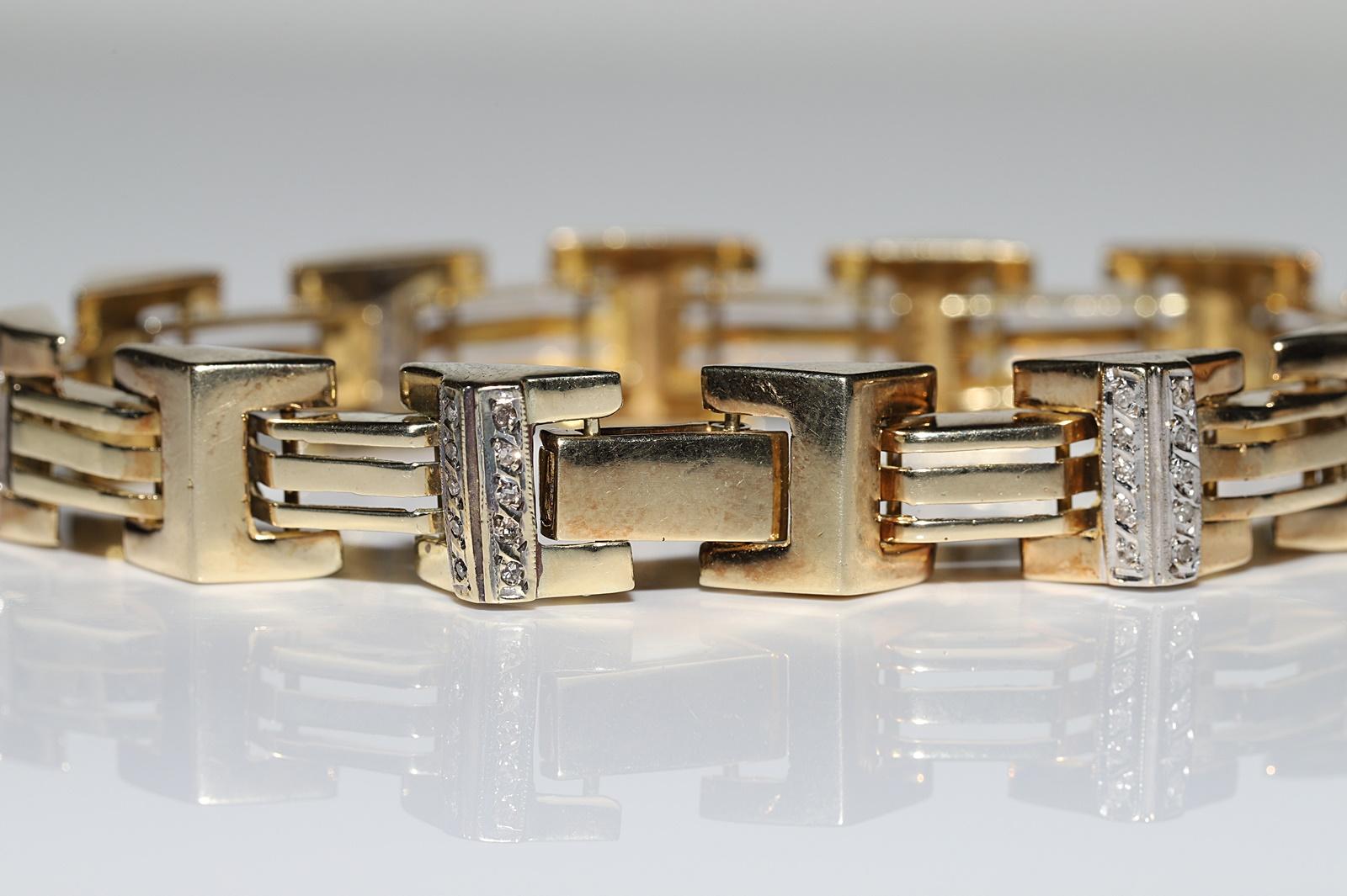 Vintage Circa 1970er Jahre 14k Gold Natürliches Diamant-Dekoriertes Vintage-Armband im Angebot 10