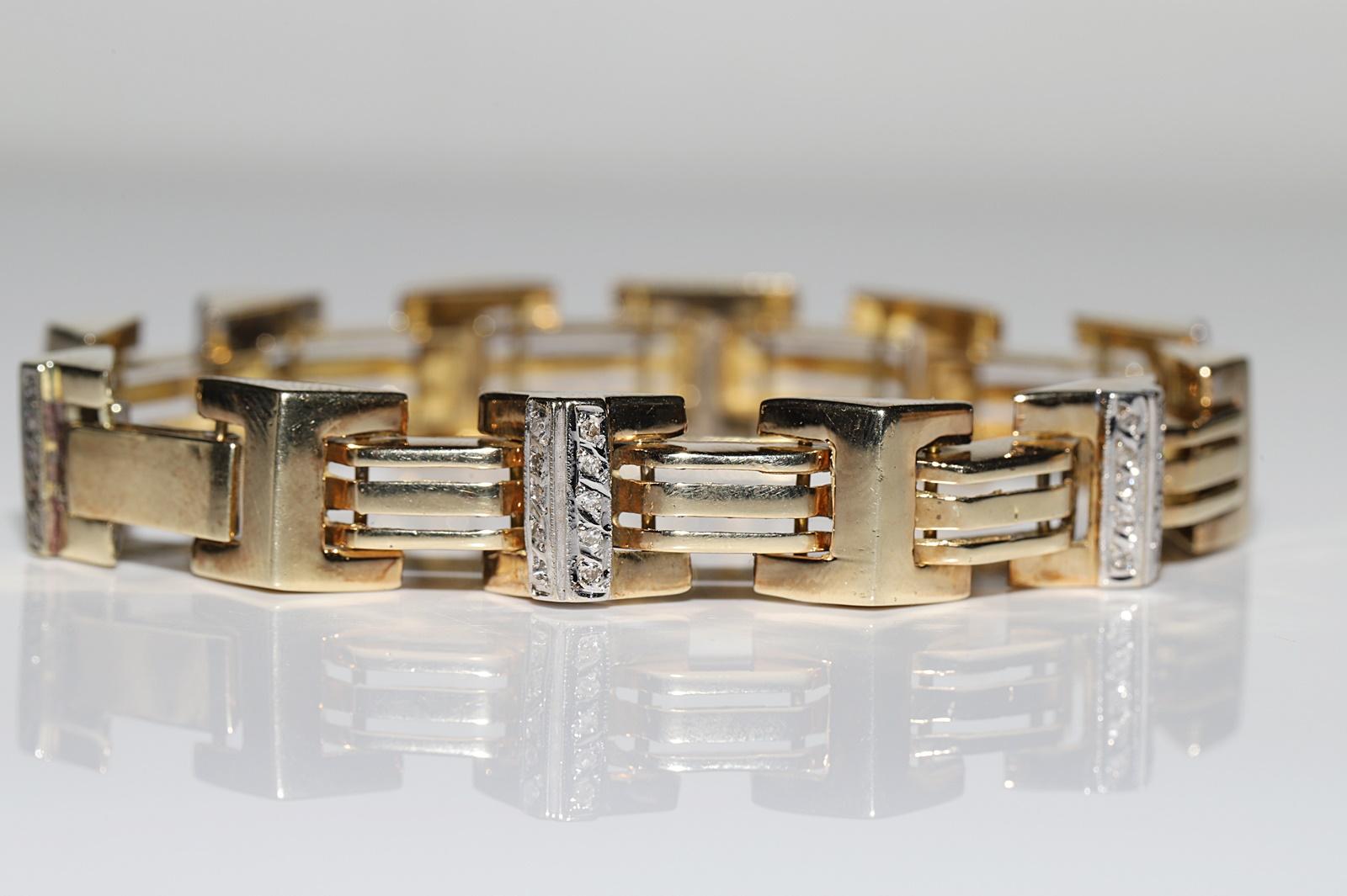 Vintage Circa 1970er Jahre 14k Gold Natürliches Diamant-Dekoriertes Vintage-Armband im Angebot 3