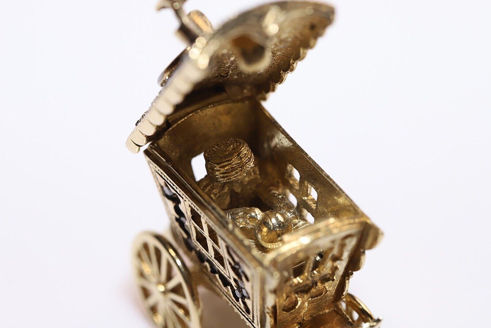 Vintage Circa 1970er Jahre 14k Gold Natürlicher Diamant Dekorierter Auto-Anhänger (Brillantschliff) im Angebot