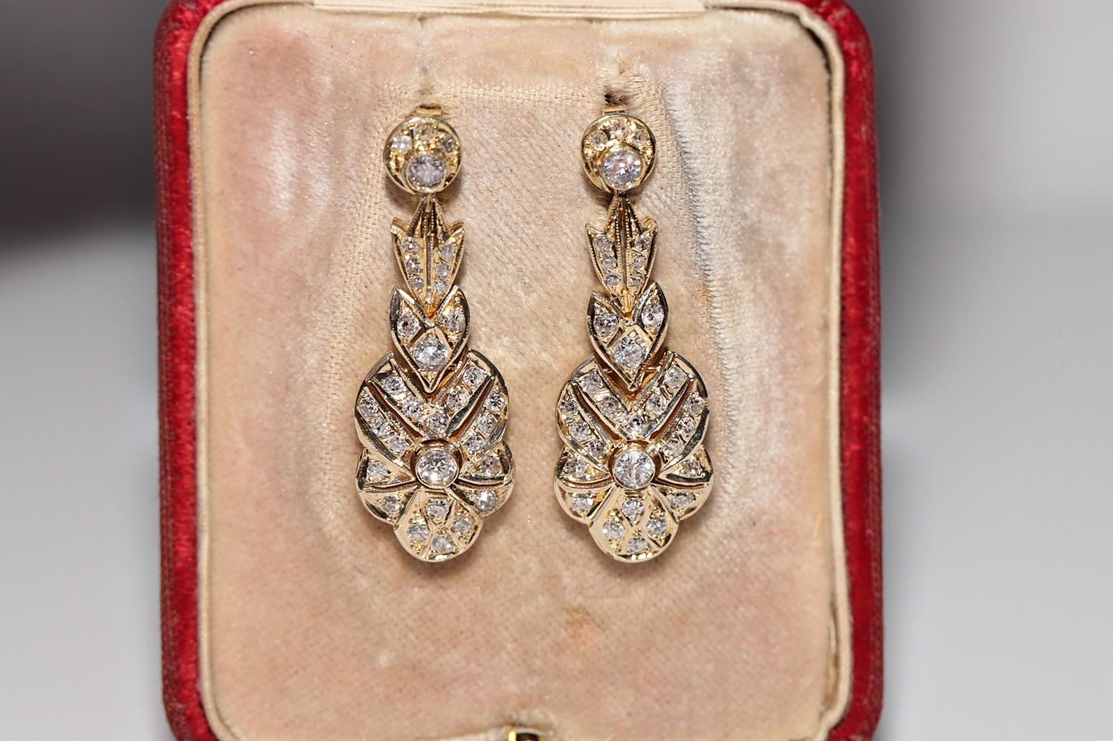 In very good condition.
Total weight is 9 grams.
Totally is diamond about 2 ct.
The diamond is has H color and s1-s2 clarity.
Box is not included.
Please contact for any questions.