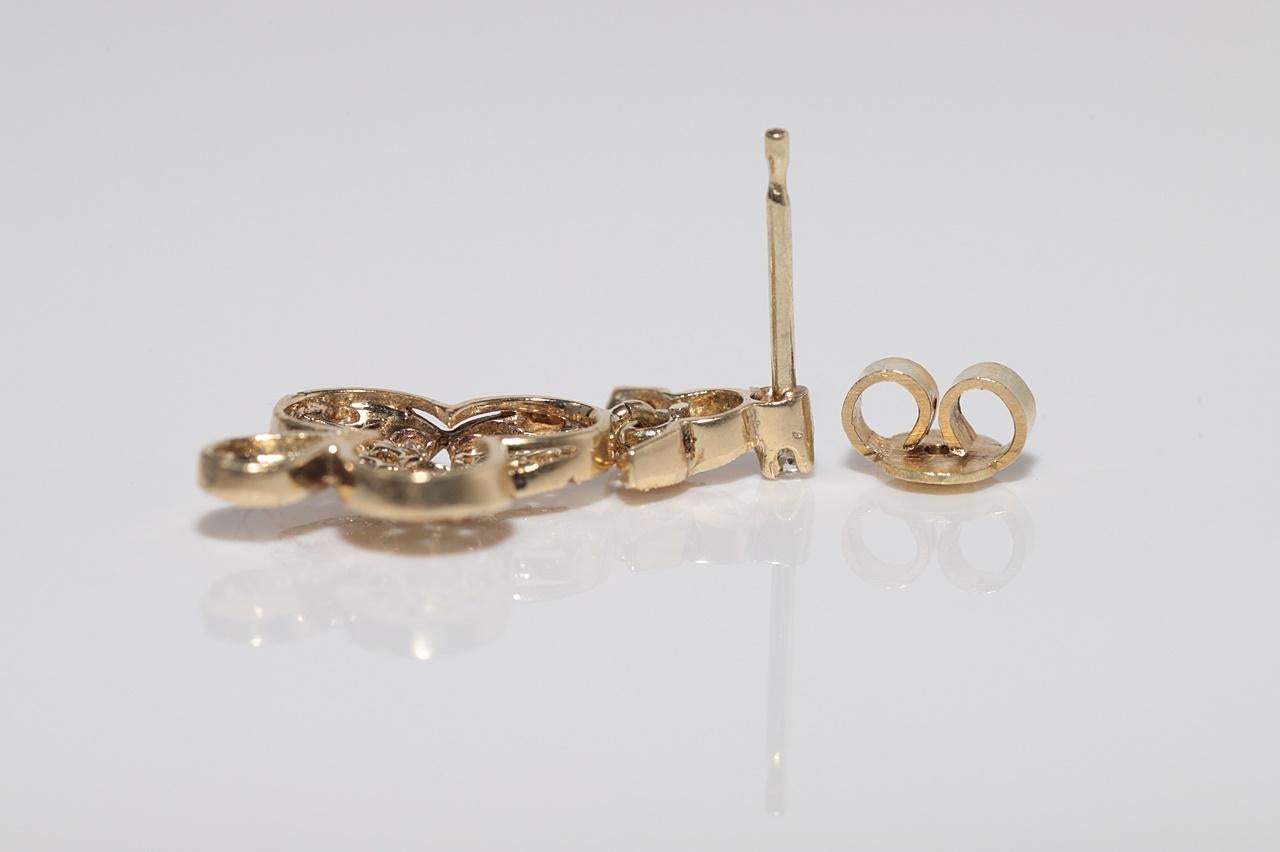 Vintage Circa 1970er Jahre 14k Gold Natürlicher Diamant Dekorierter Tropfenohrring im Angebot 2