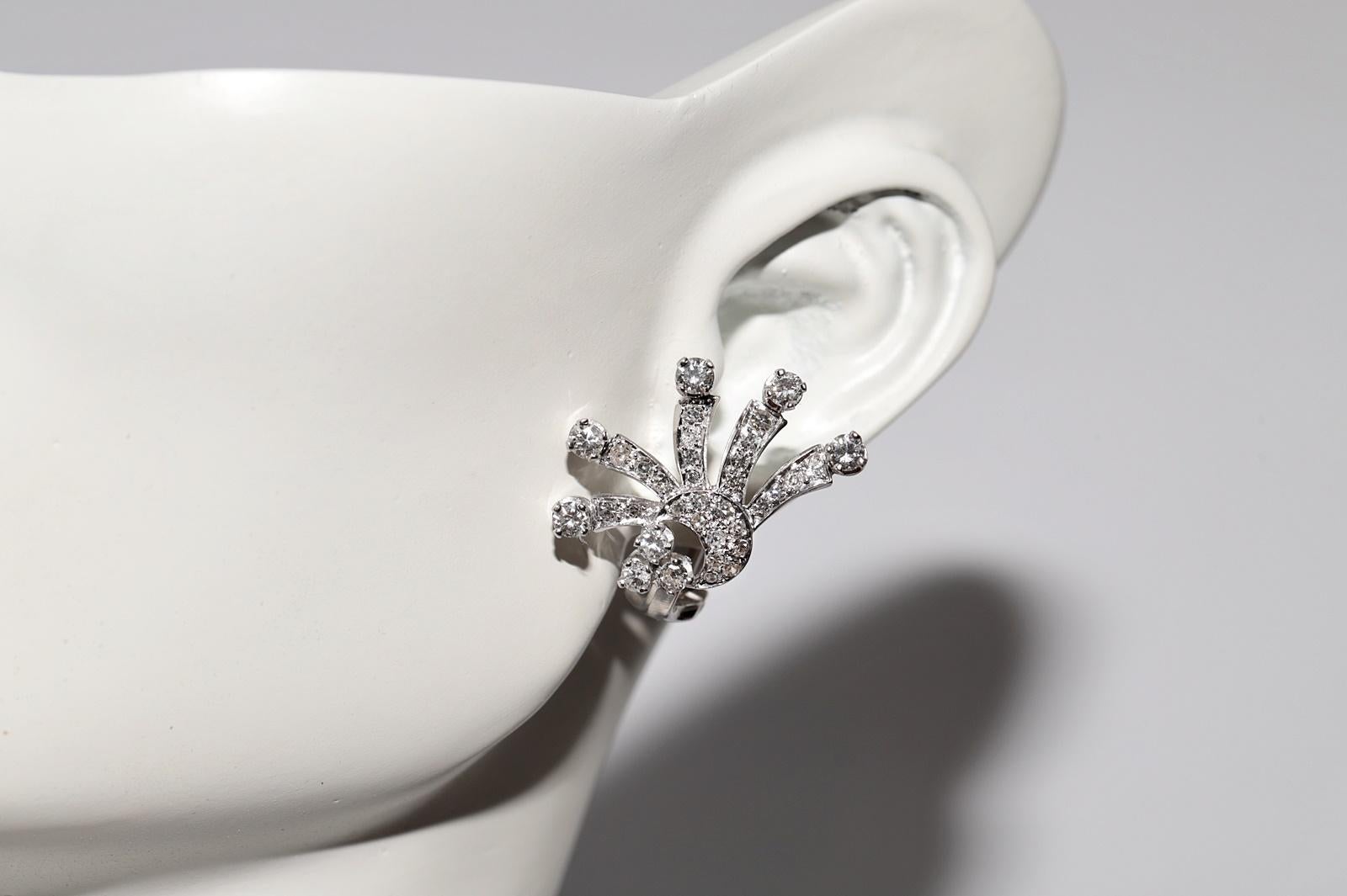 Vintage Circa 1970er Jahre 14k Gold Natürlicher Diamant-Ohrring mit verzierten Blumen im Vintage-Stil im Angebot 5