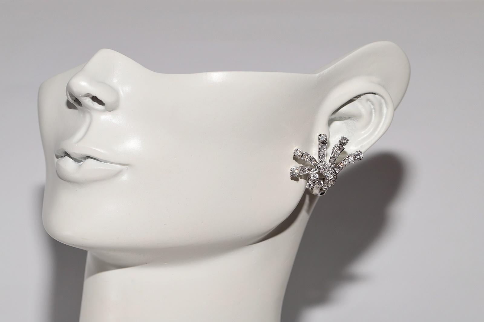 Vintage Circa 1970er Jahre 14k Gold Natürlicher Diamant-Ohrring mit verzierten Blumen im Vintage-Stil im Angebot 6