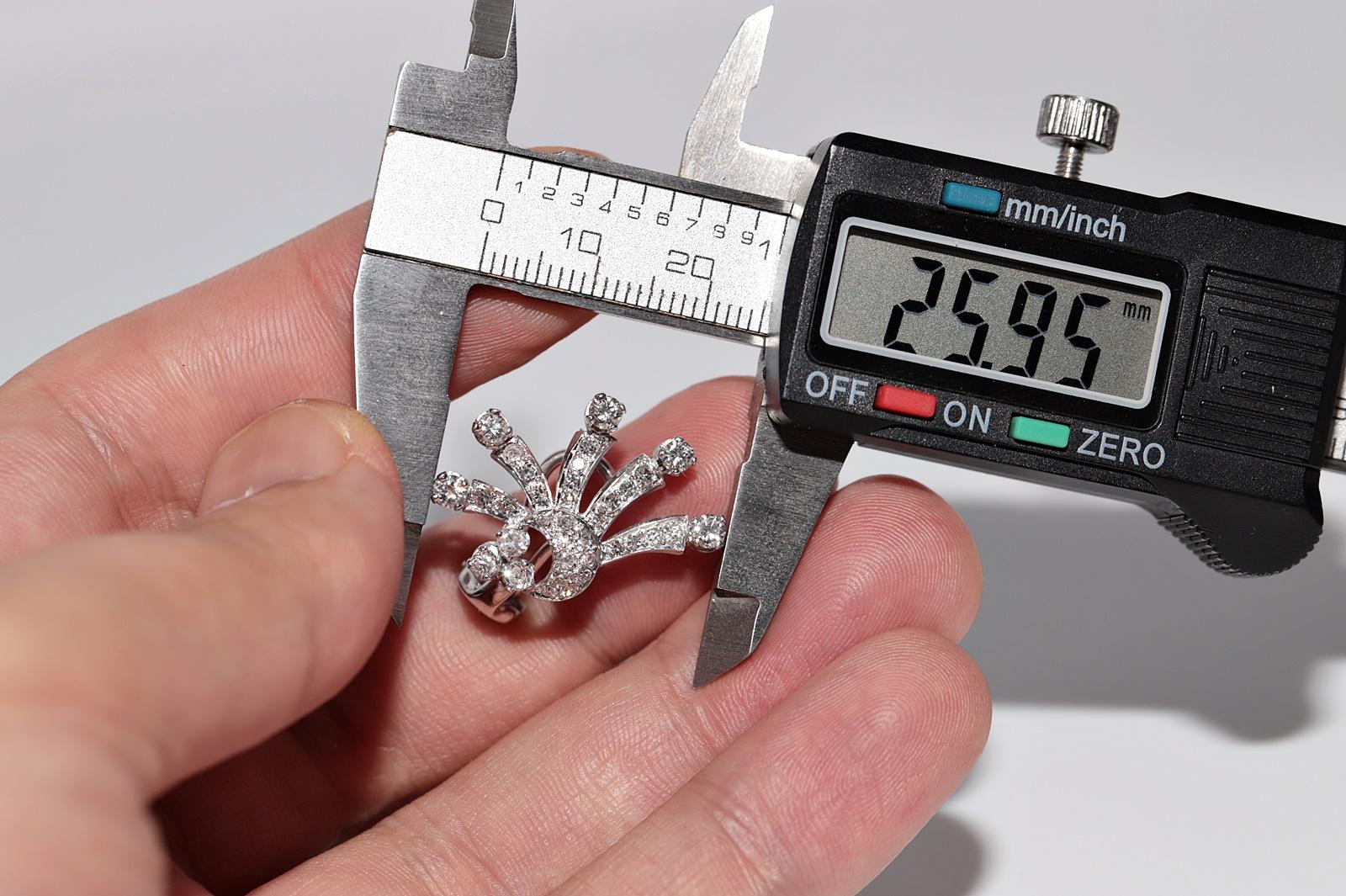 Vintage Circa 1970er Jahre 14k Gold Natürlicher Diamant-Ohrring mit verzierten Blumen im Vintage-Stil im Angebot 7