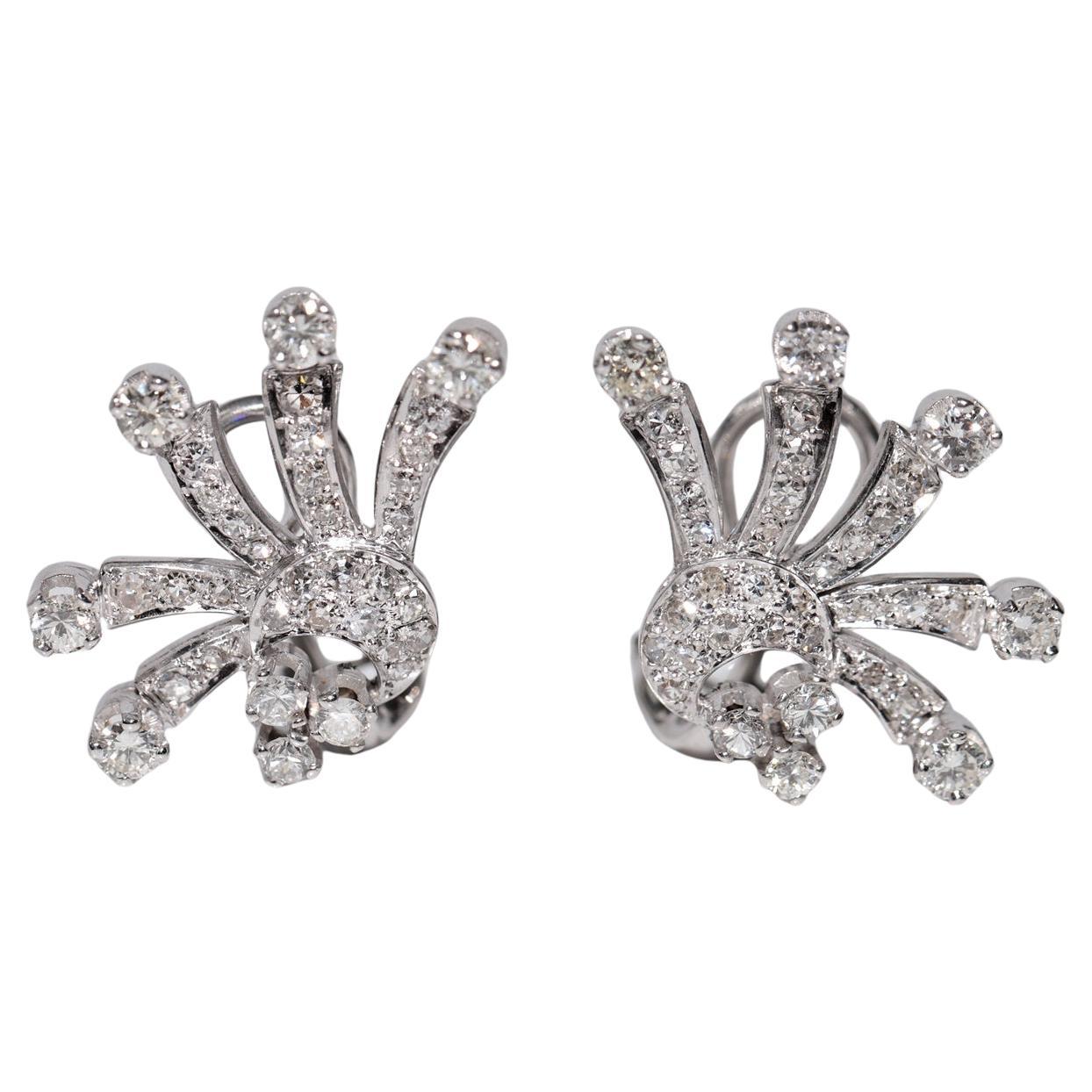 Orecchino d
epoca in oro 14k con diamanti naturali decorati in stile fiori, CIRCA 1970