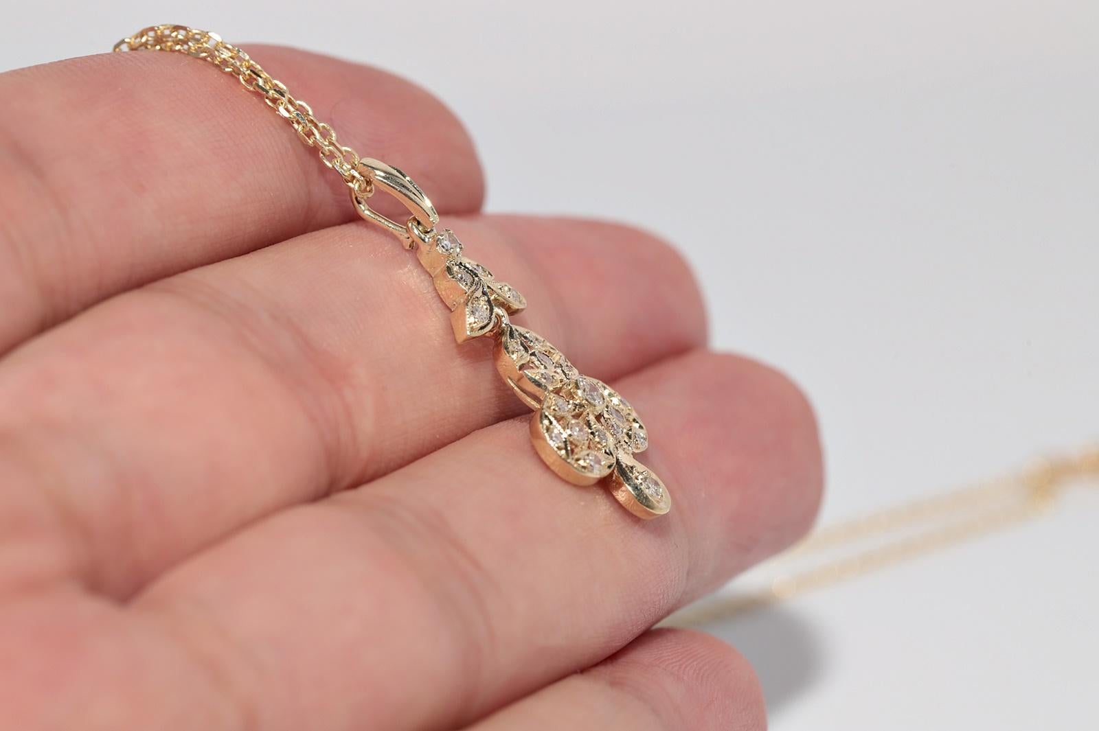 Vintage CIRCA 1970er Jahre 14K Gold natürlichen Diamanten verziert Anhänger Halskette im Angebot 7