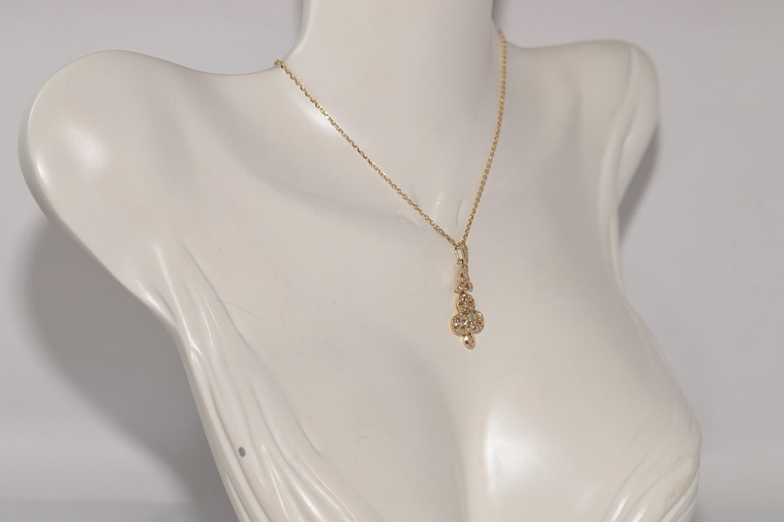 Vintage CIRCA 1970er Jahre 14K Gold natürlichen Diamanten verziert Anhänger Halskette (Einfacher Schliff) im Angebot