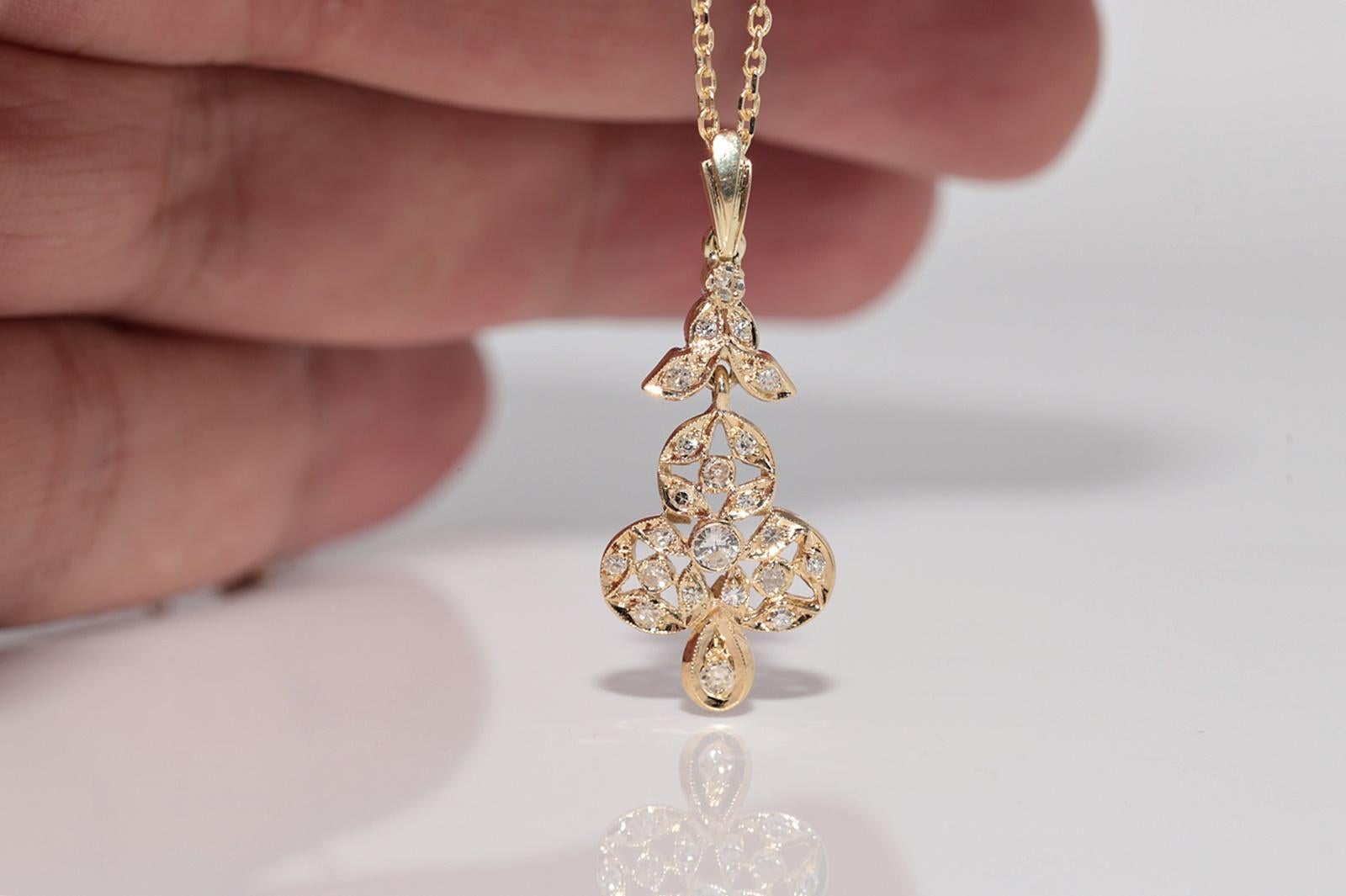 Vintage CIRCA 1970er Jahre 14K Gold natürlichen Diamanten verziert Anhänger Halskette im Zustand „Gut“ im Angebot in Fatih/İstanbul, 34