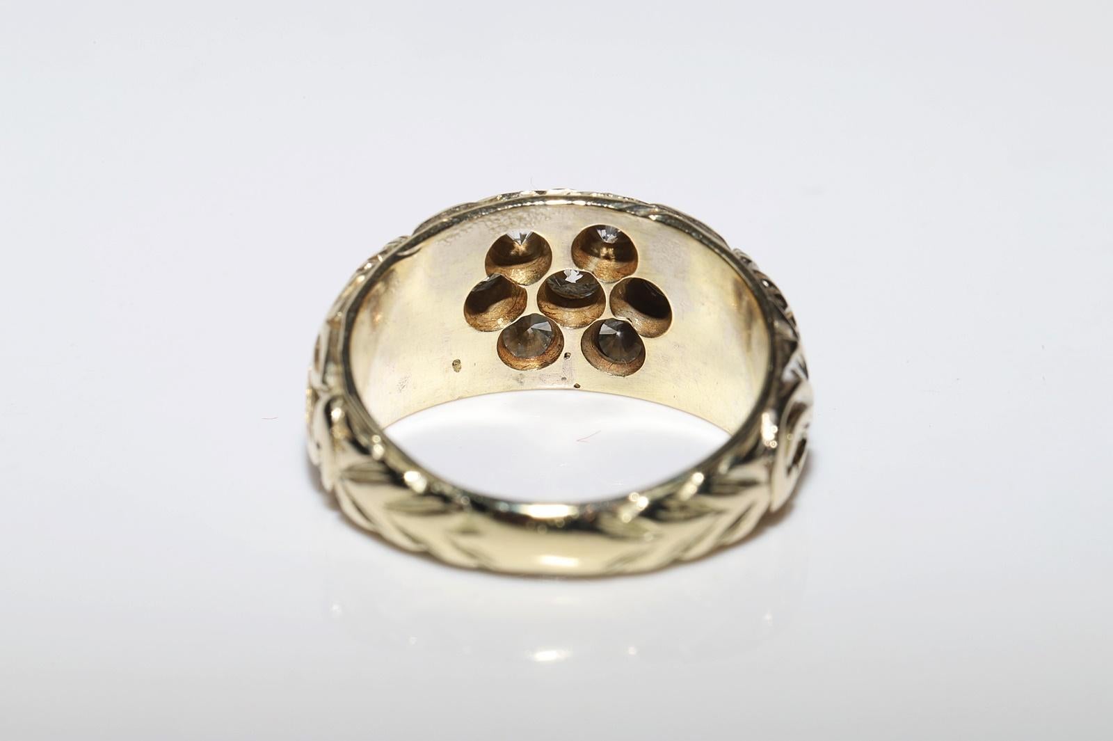 Anillo Vintage Circa 1970s Oro 14k Decorado con Diamantes Naturales Pretty Strong en venta 5
