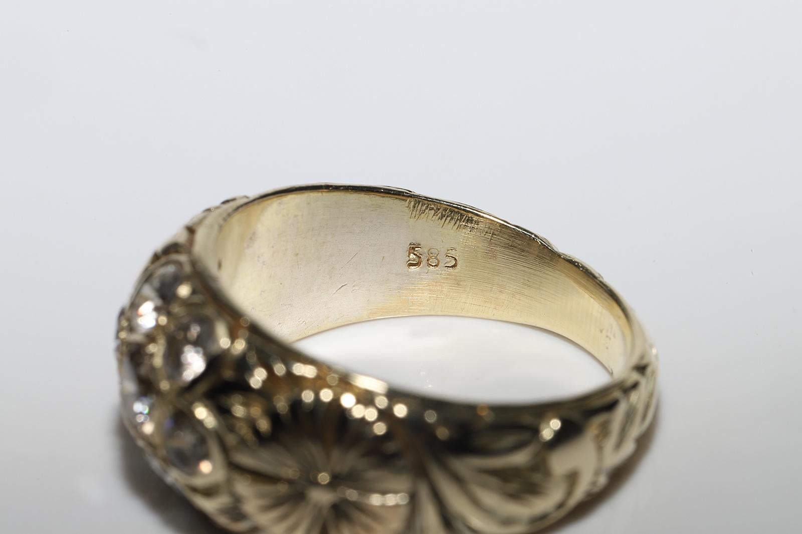 Anillo Vintage Circa 1970s Oro 14k Decorado con Diamantes Naturales Pretty Strong en venta 7