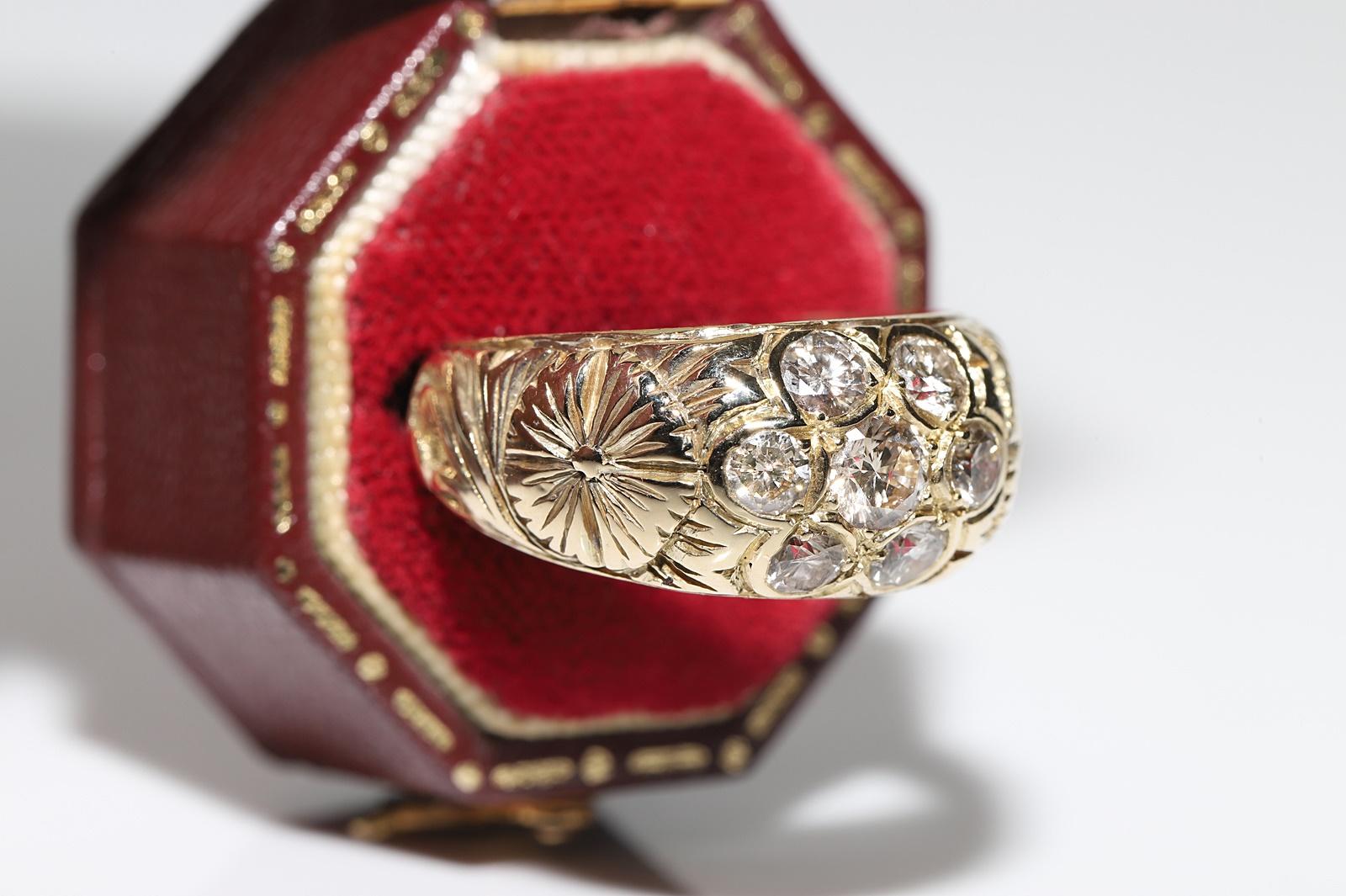 Anillo Vintage Circa 1970s Oro 14k Decorado con Diamantes Naturales Pretty Strong en venta 1
