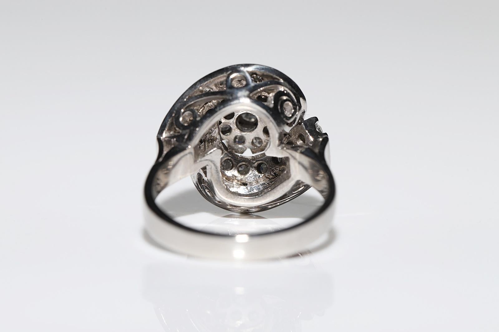 Vintage Circa 1970er Jahre 14k Gold Natürlicher Diamant Dekorierter Ring im Angebot 5