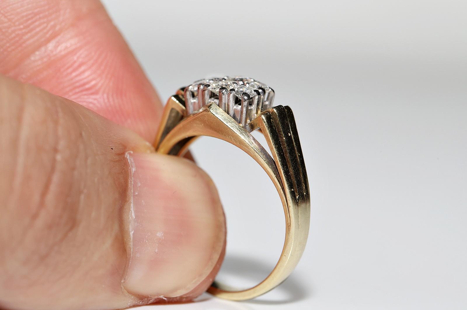 Vintage Circa 1970er Jahre 14k Gold Natürlicher Diamant Dekorierter Ring  im Angebot 6