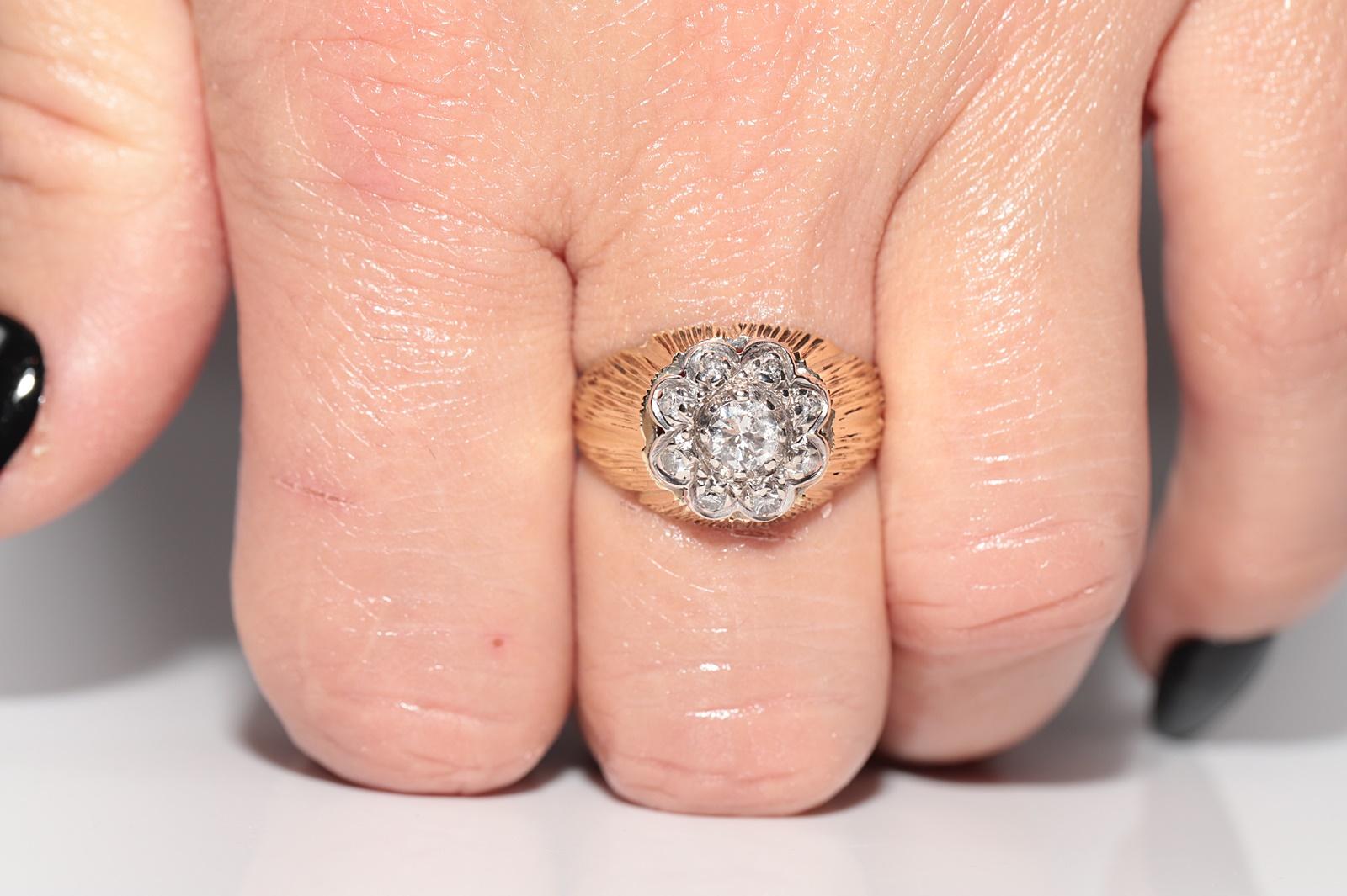Vintage Circa 1970er Jahre 14k Gold Natürlicher Diamant Dekorierter Ring im Angebot 7