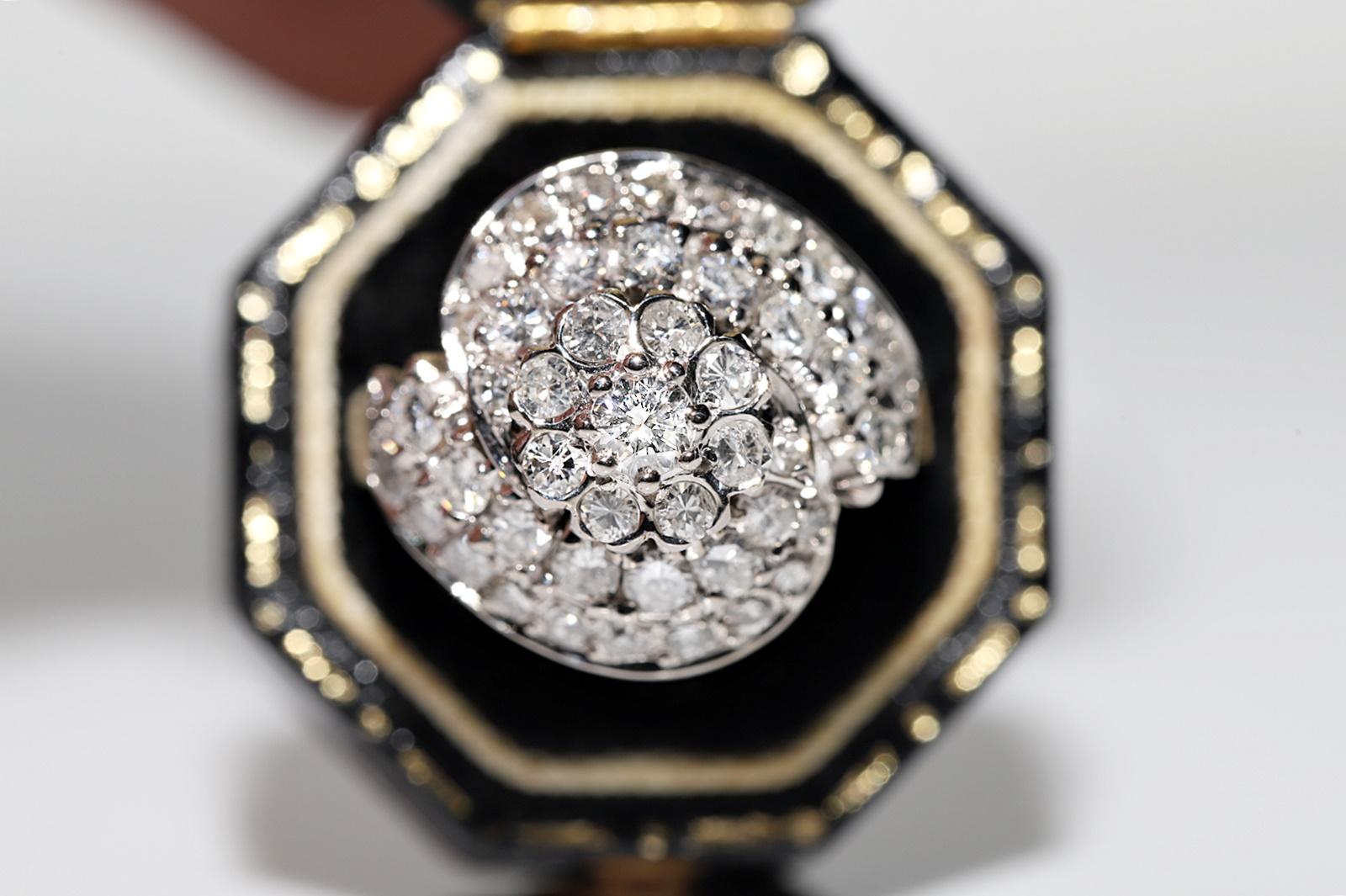 Vintage Circa 1970er Jahre 14k Gold Natürlicher Diamant Dekorierter Ring (Einfacher Schliff) im Angebot