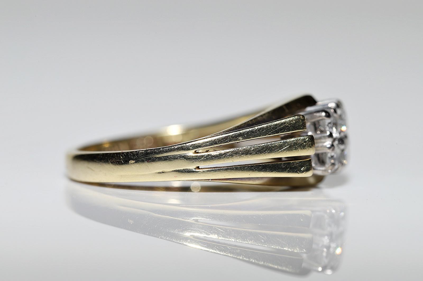 Vintage Circa 1970er Jahre 14k Gold Natürlicher Diamant Dekorierter Ring  Damen im Angebot