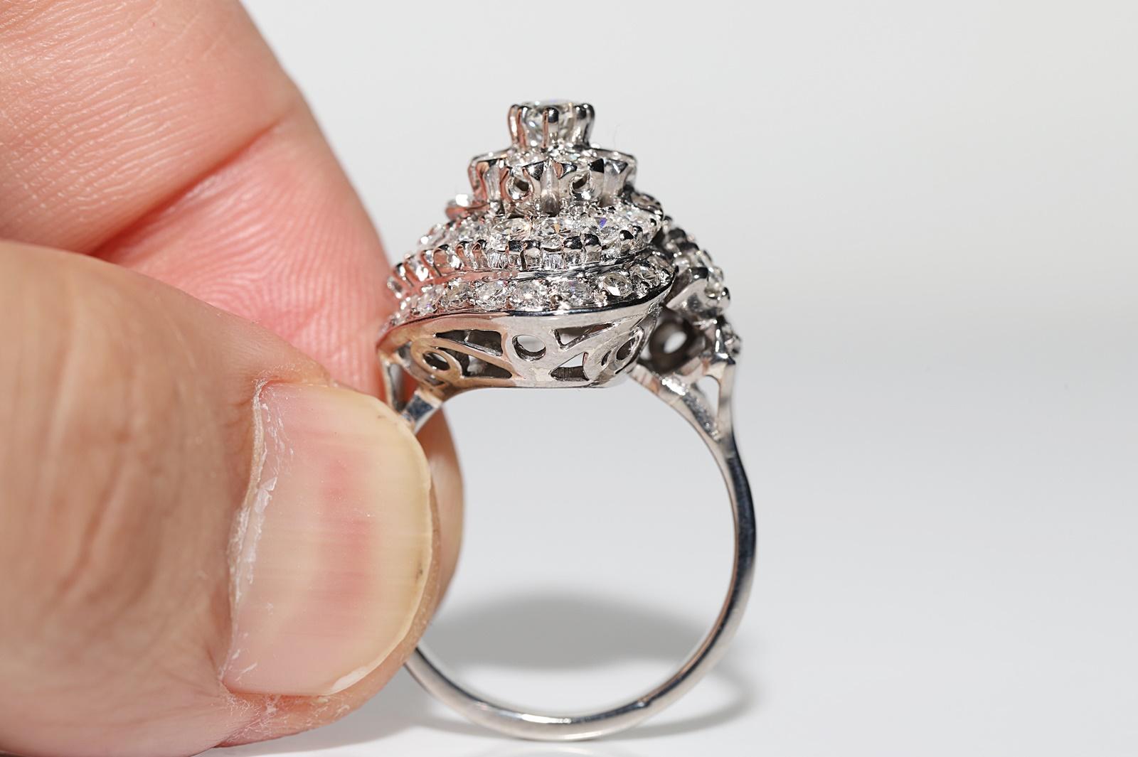 Vintage Circa 1970er Jahre 14k Gold Natürlicher Diamant Dekorierter Ring Damen im Angebot