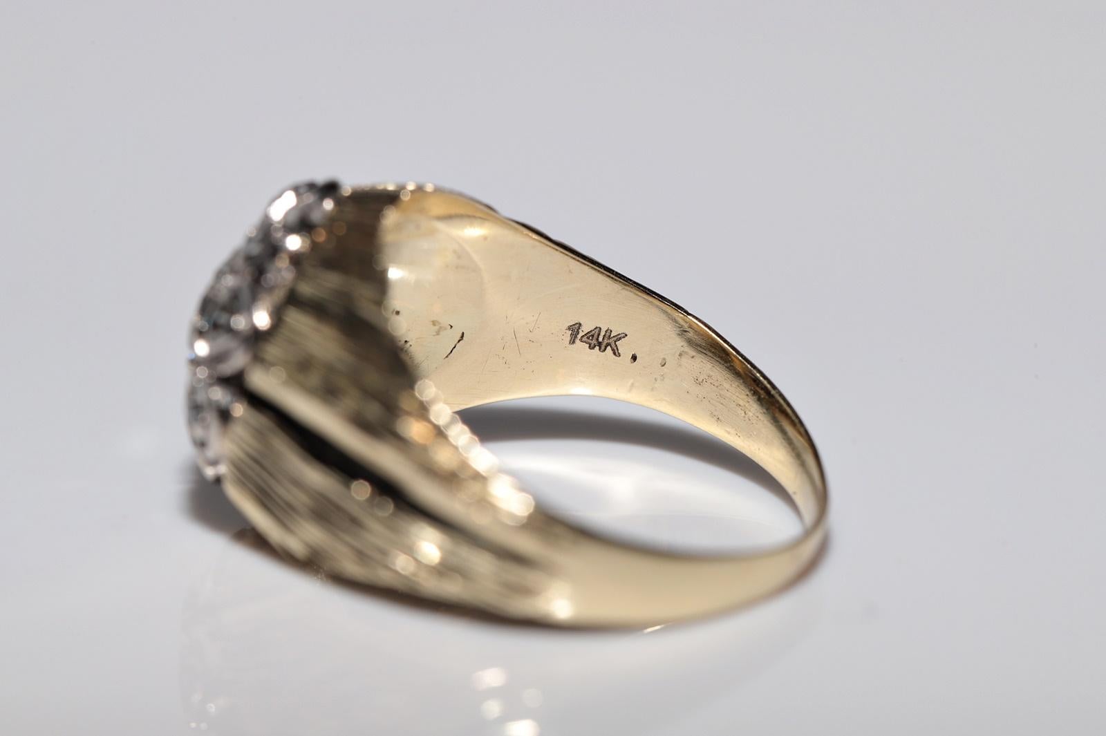 Vintage Circa 1970er Jahre 14k Gold Natürlicher Diamant Dekorierter Ring im Angebot 1