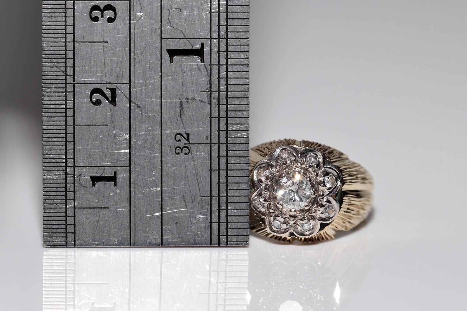 Vintage Circa 1970er Jahre 14k Gold Natürlicher Diamant Dekorierter Ring im Angebot 2