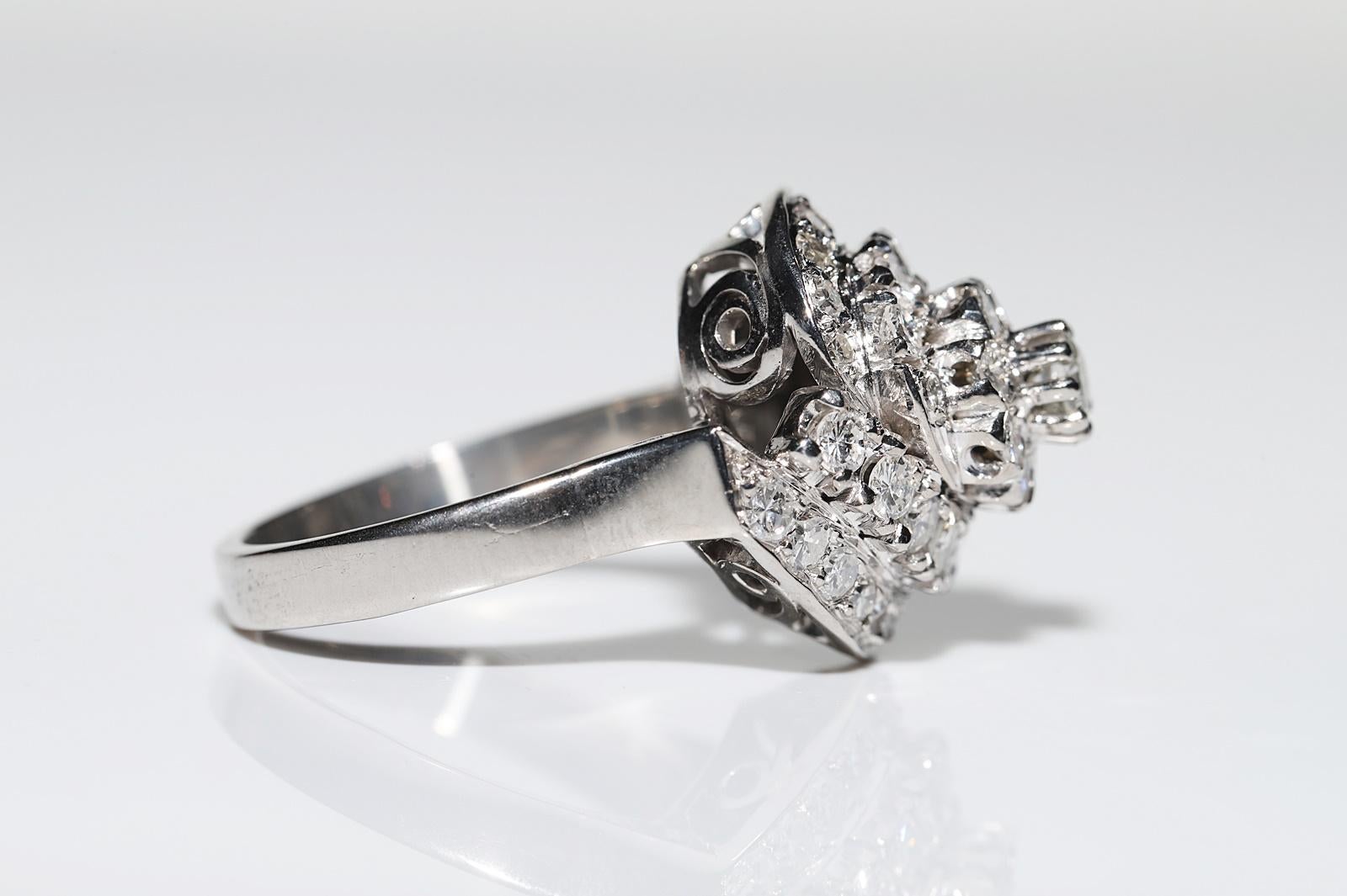 Vintage Circa 1970er Jahre 14k Gold Natürlicher Diamant Dekorierter Ring im Angebot 3