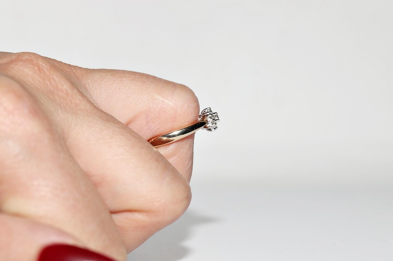 Vintage Circa 1970er Jahre 14k Gold natürlicher Diamantring im Angebot 7